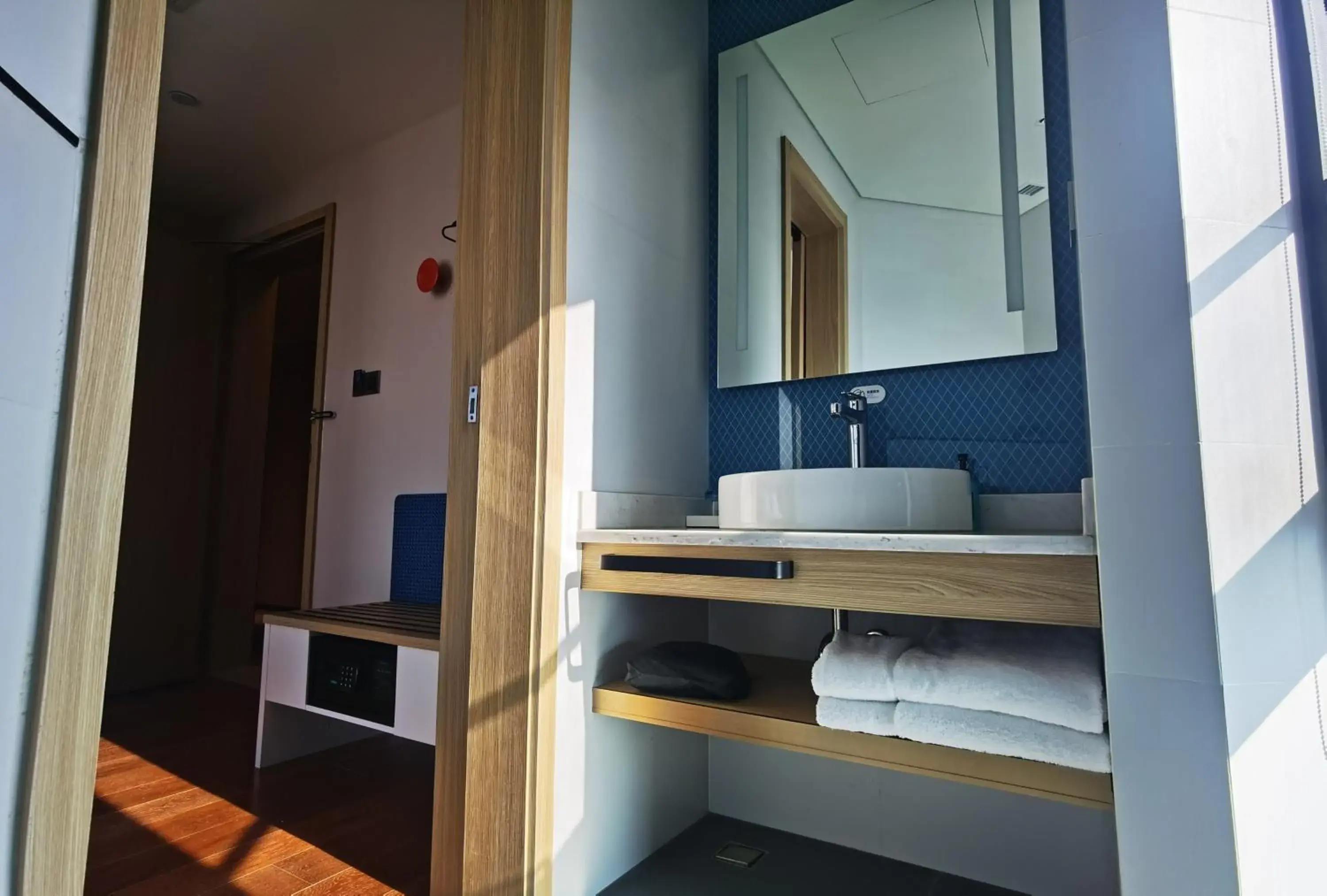 Photo of the whole room in Holiday Inn Express Beijing Yizhuang Tongminghu Photo of the whole room in Holiday Inn Express Beijing Yizhuang Tongminghu