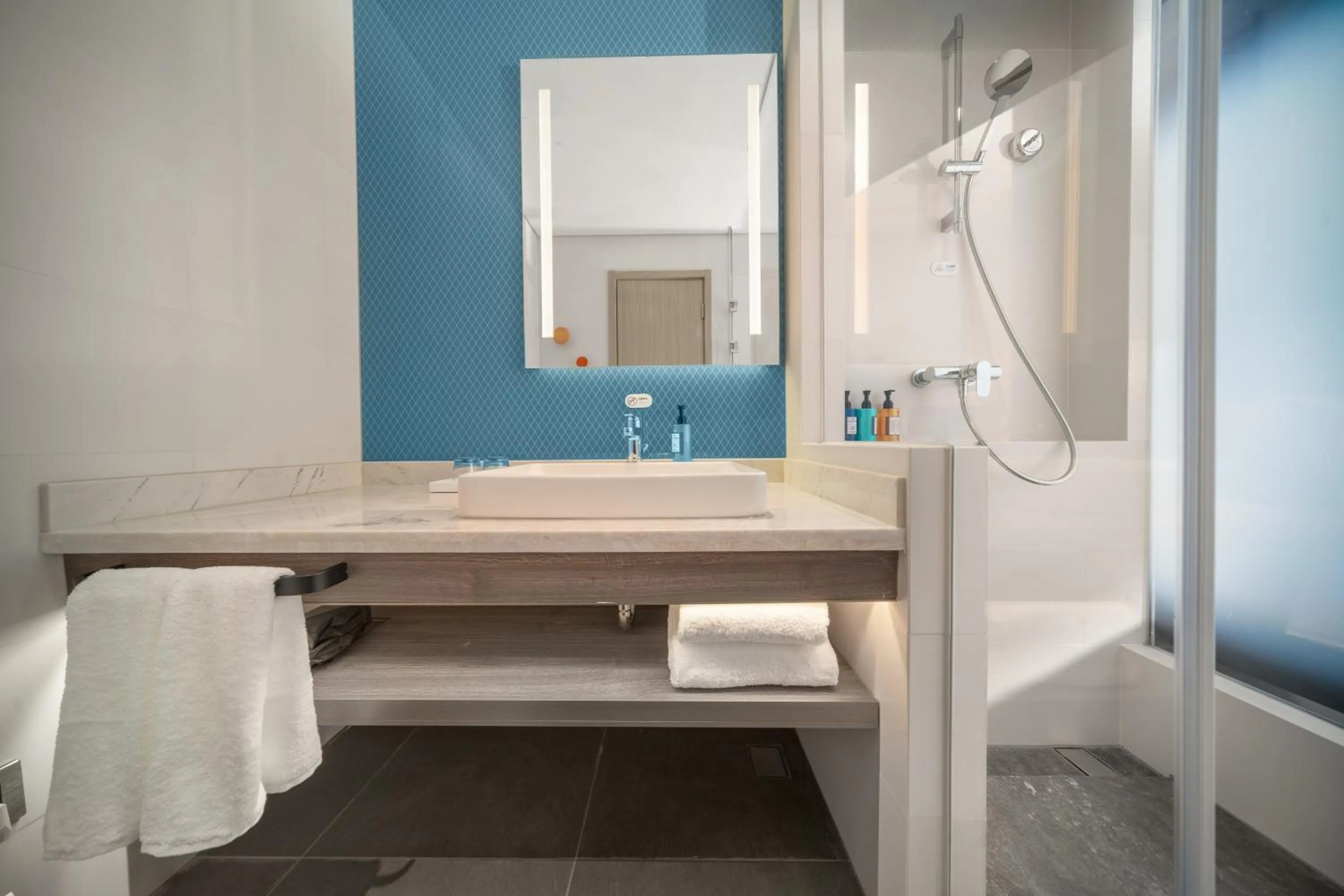 Bathroom in Holiday Inn Express Beijing Yizhuang Tongminghu