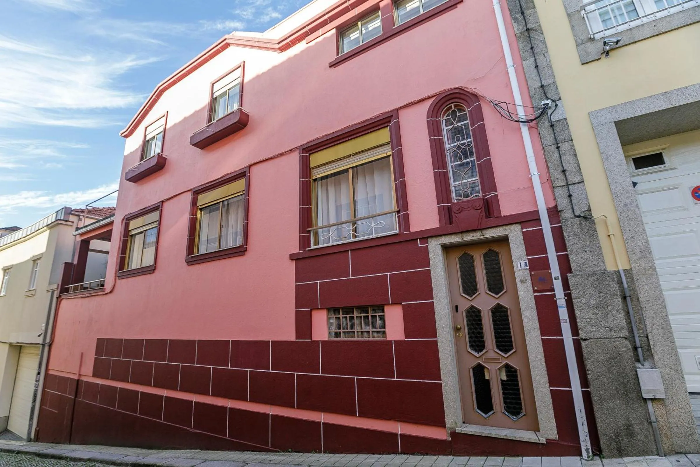 Property building in LovelyStay - 1st A Mirante