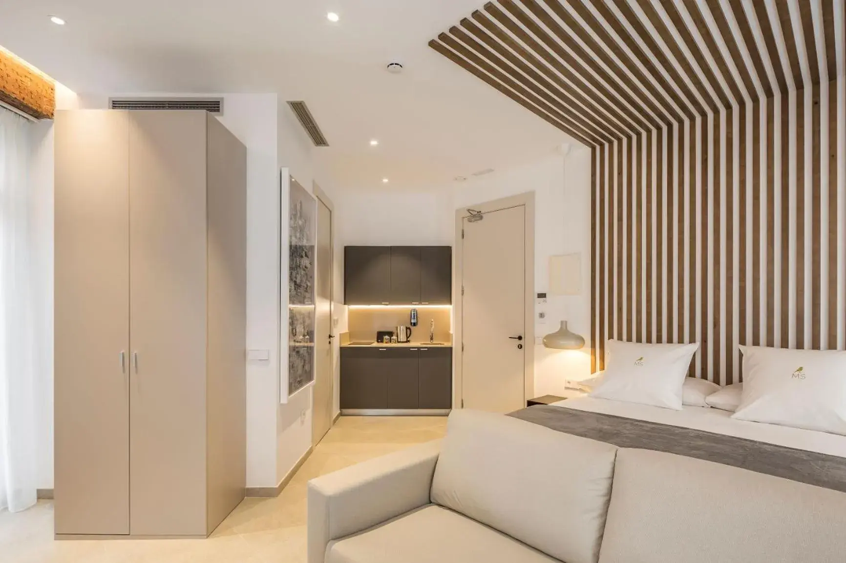 Living room, Bed in Mon Suites Benlliure Living room, Bed in Mon Suites Benlliure