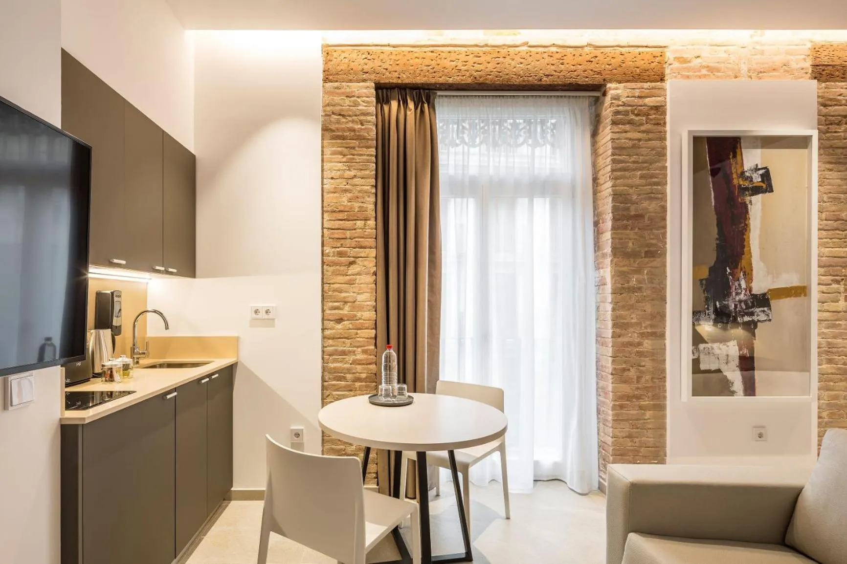 Coffee/tea facilities in Mon Suites Benlliure