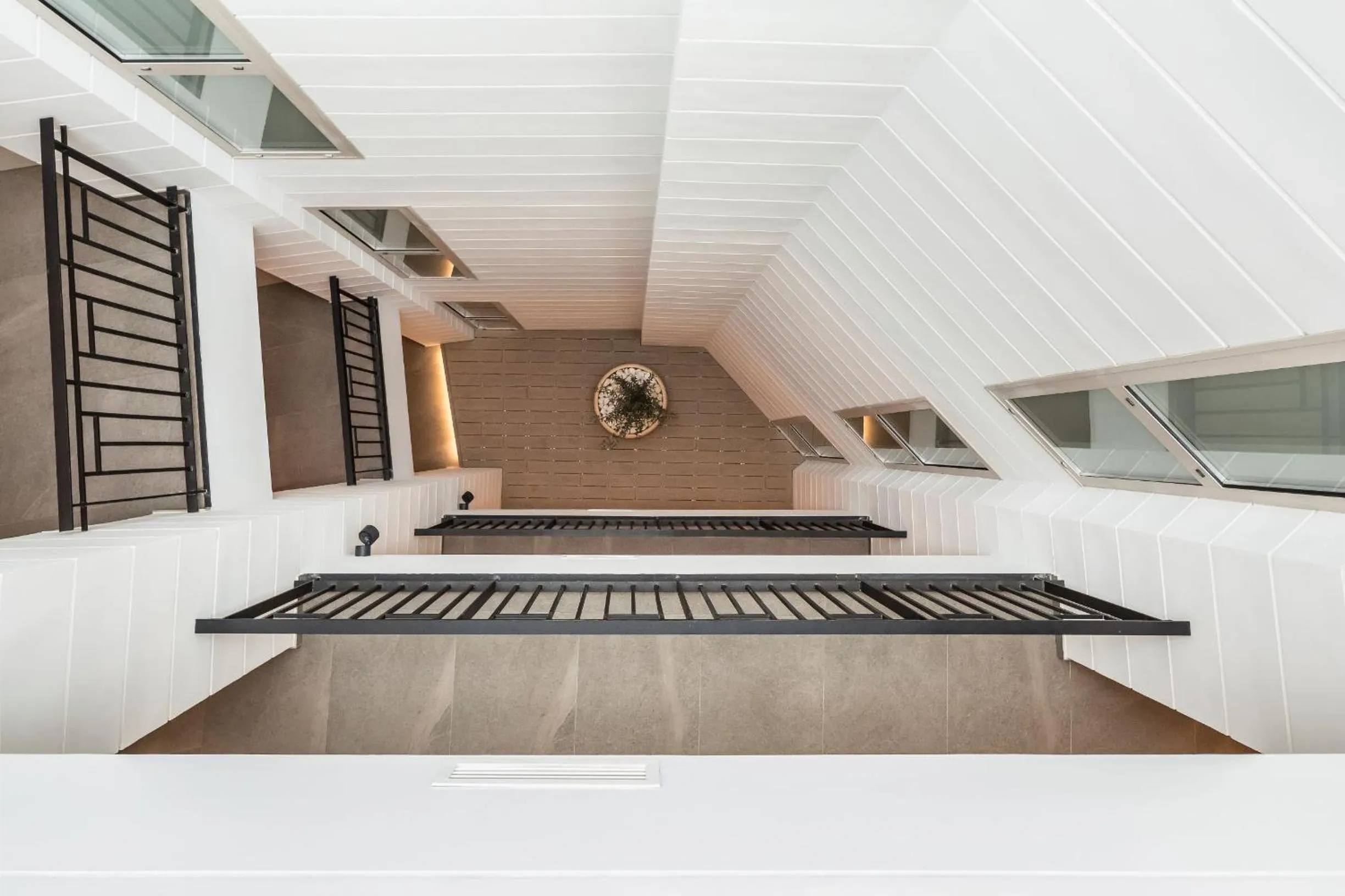 Area and facilities, Bed in Mon Suites Benlliure