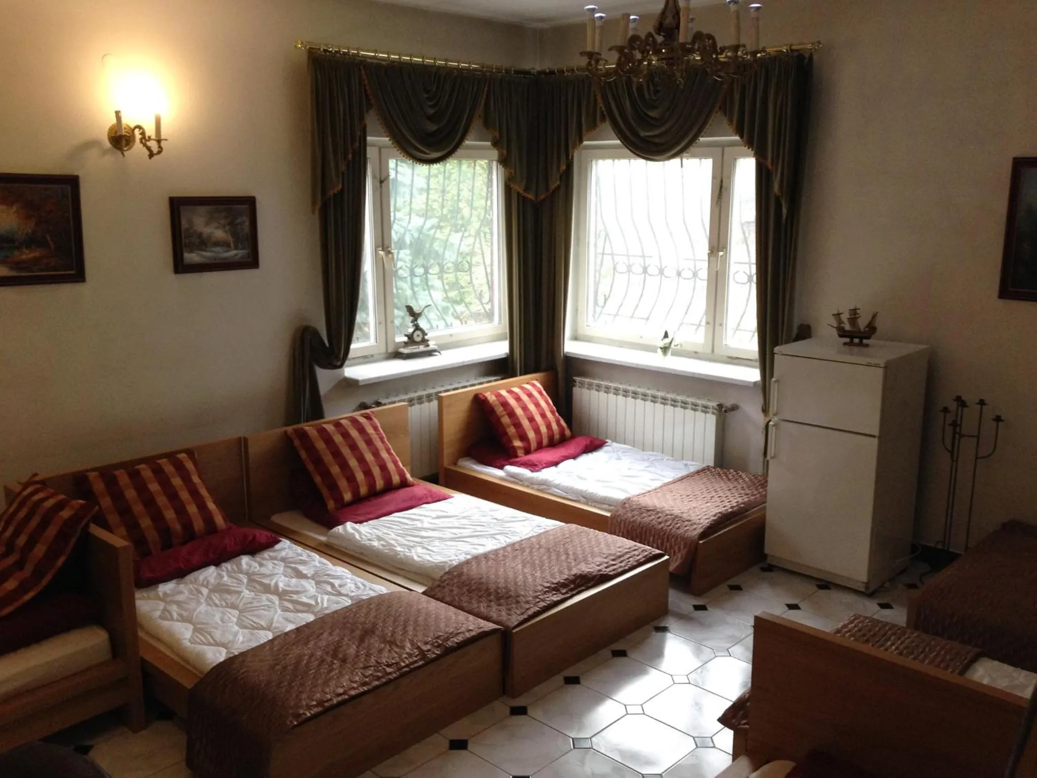 Photo of the whole room in Green Country Hostel