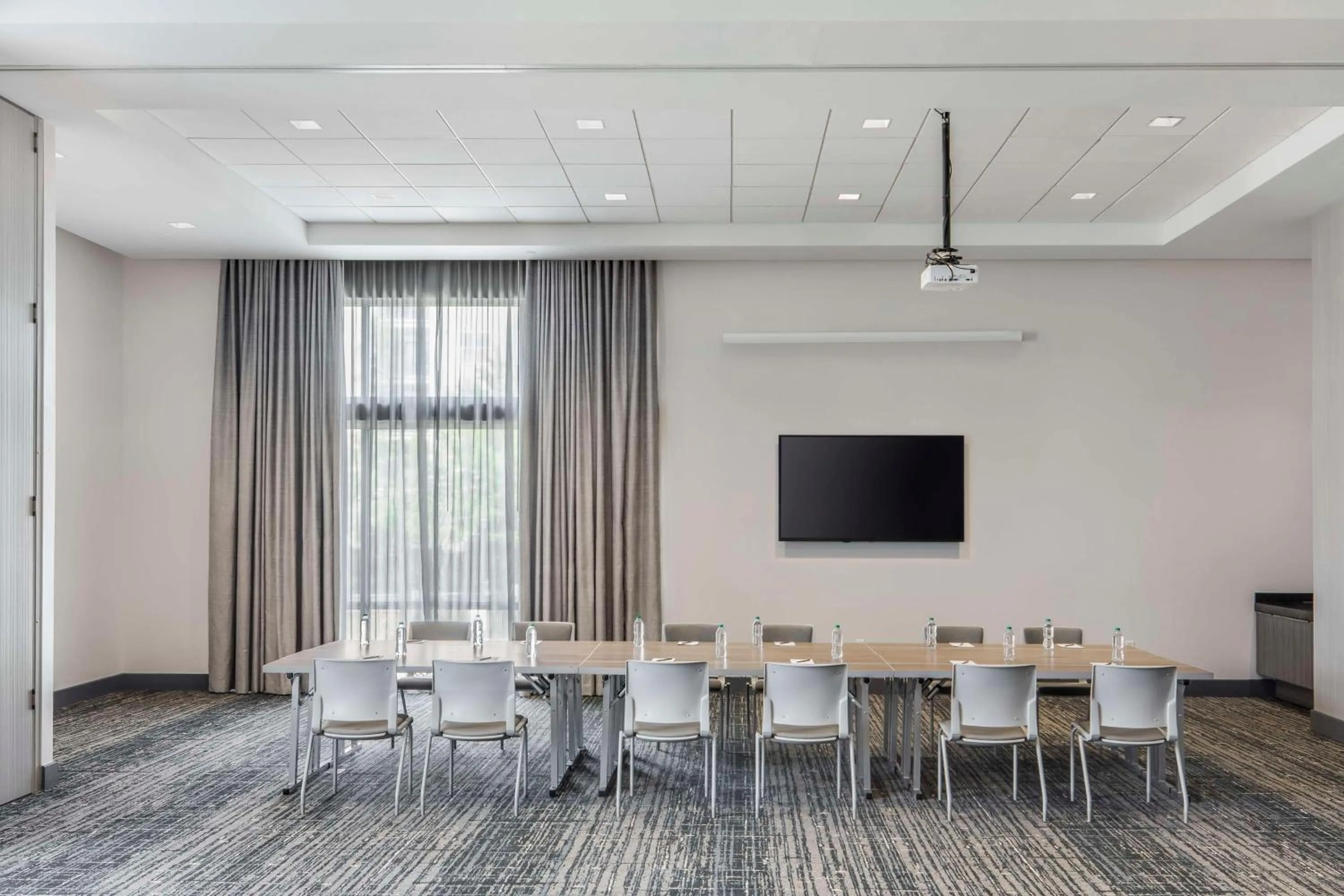 Meeting/conference room in Embassy Suites by Hilton Atlanta Midtown