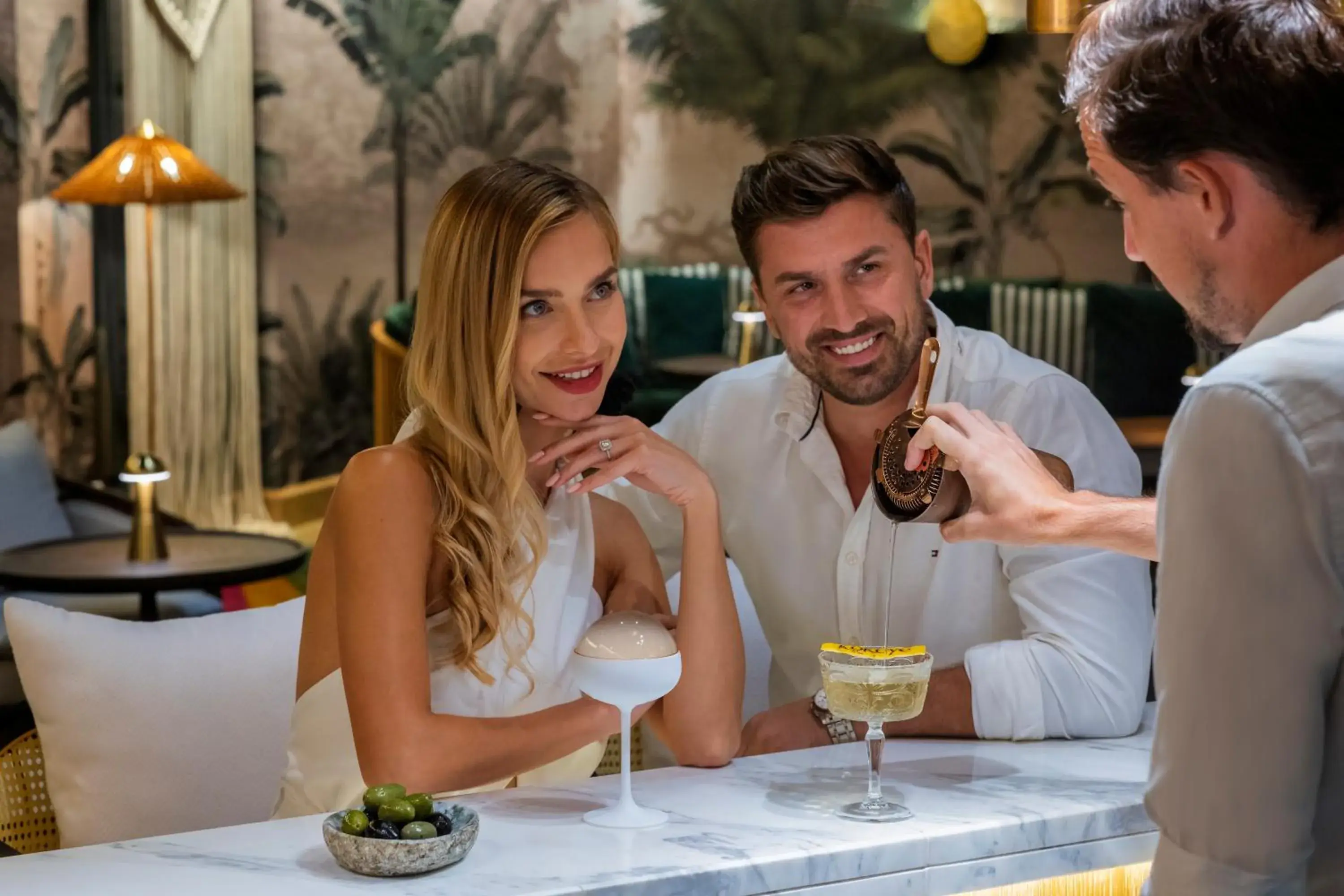 Lounge or bar in Mango House Seychelles, LXR Hotels & Resorts Lounge or bar in Mango House Seychelles, LXR Hotels & Resorts