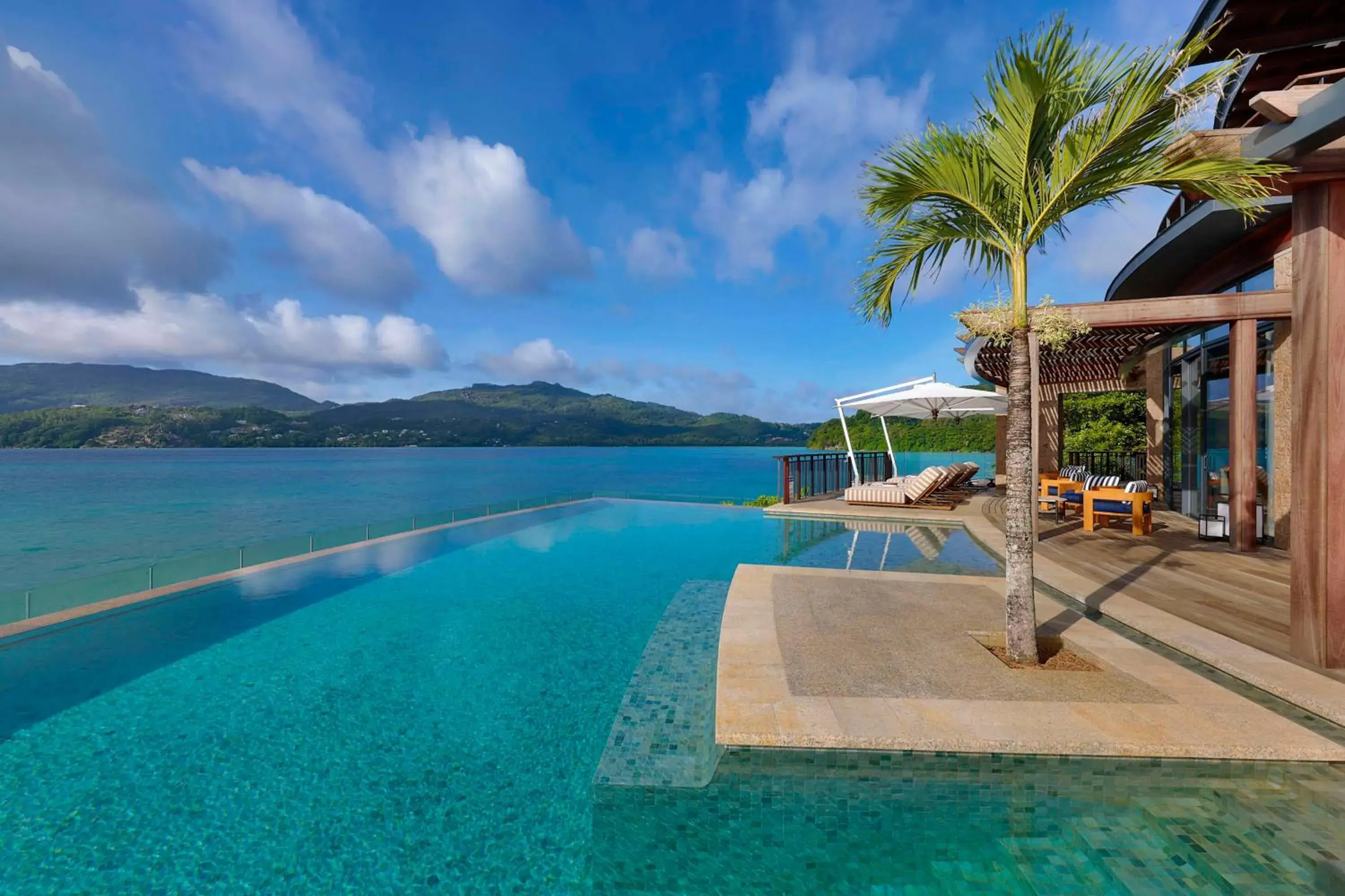 Pool view in Mango House Seychelles, LXR Hotels & Resorts Pool view in Mango House Seychelles, LXR Hotels & Resorts