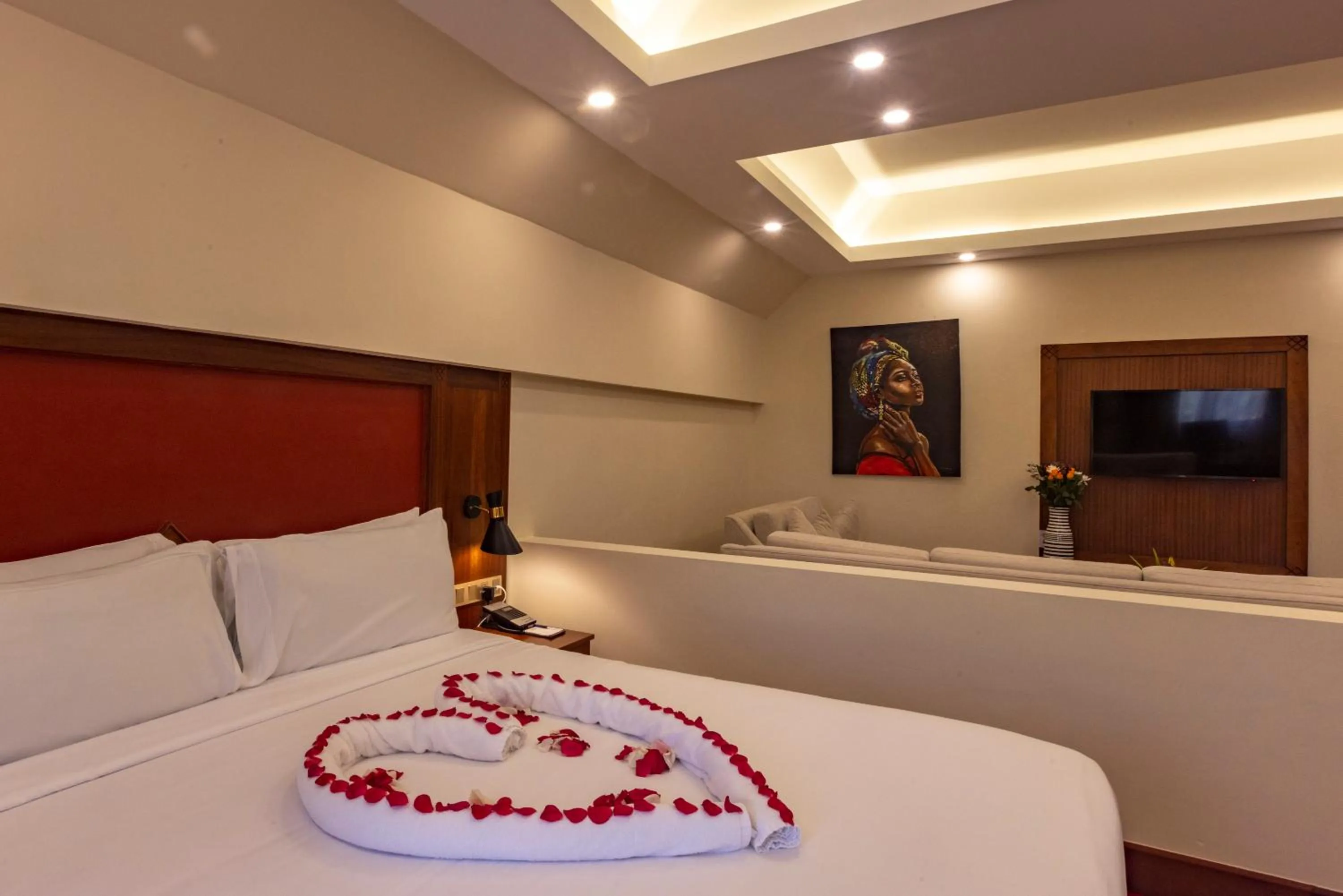 Bed in Hermosa Garden Hotel