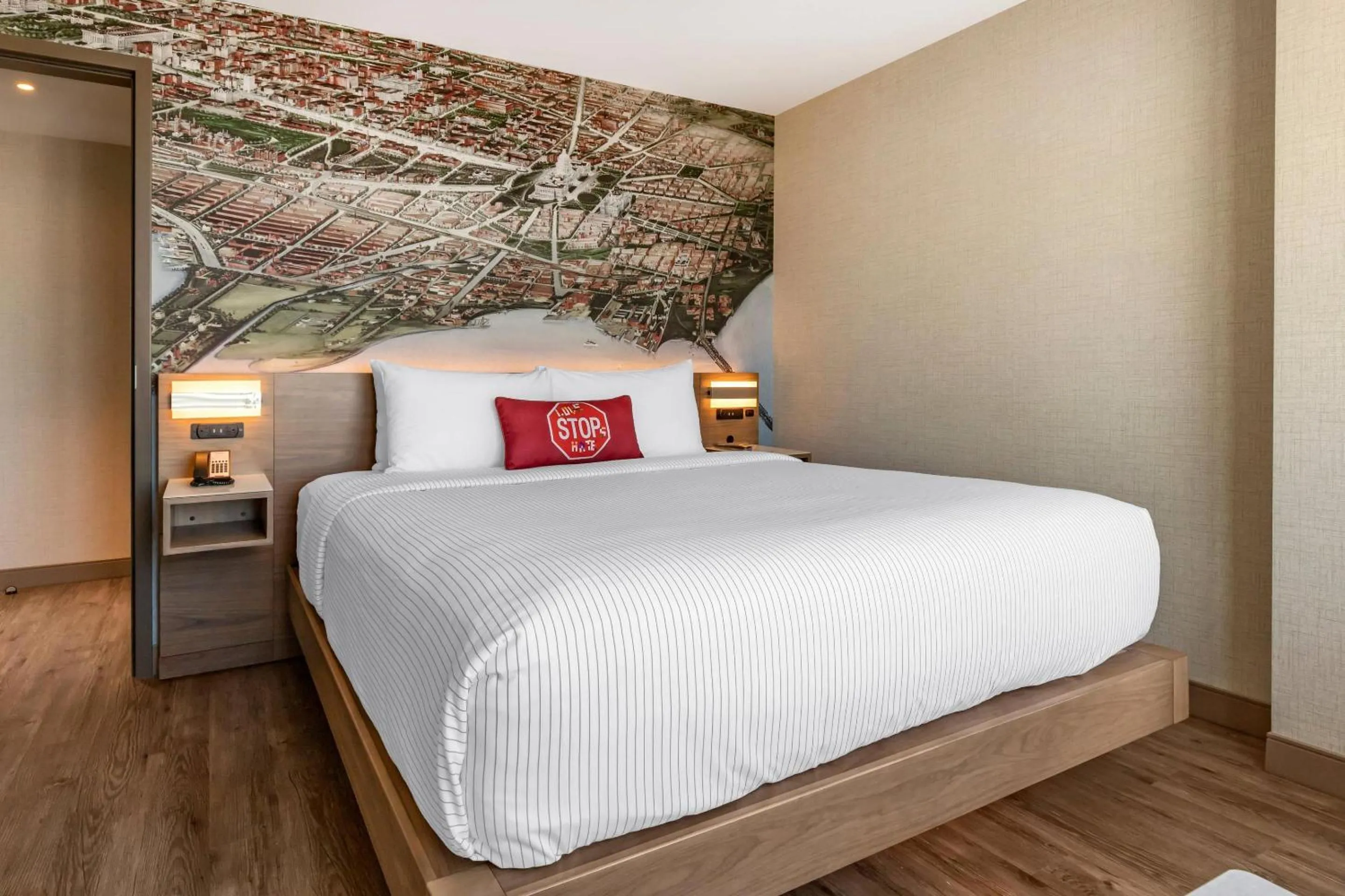 Bedroom, Bed in Cambria Hotel Washington DC Navy Yard Riverfront