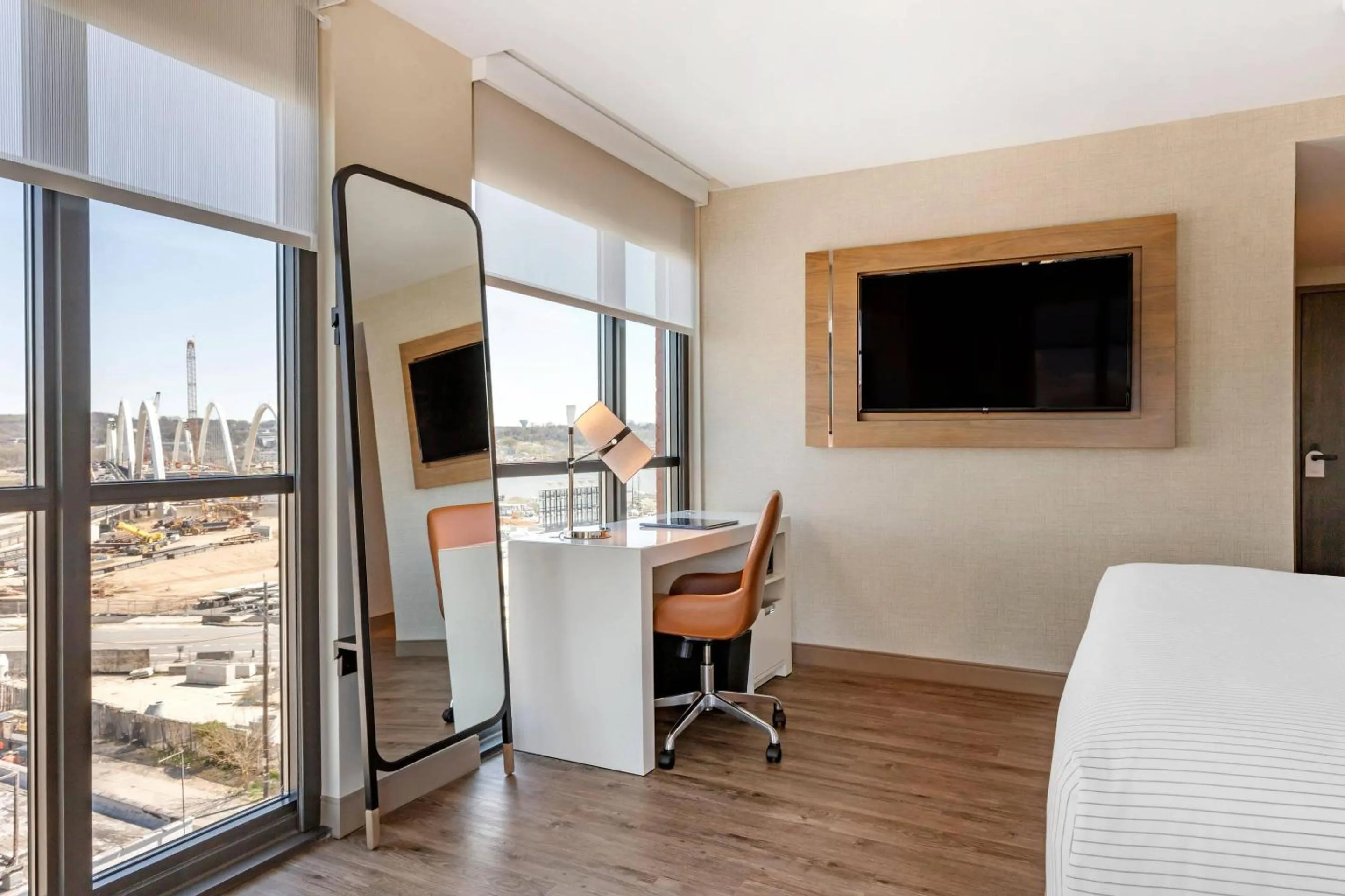 Bedroom, Bed in Cambria Hotel Washington DC Navy Yard Riverfront