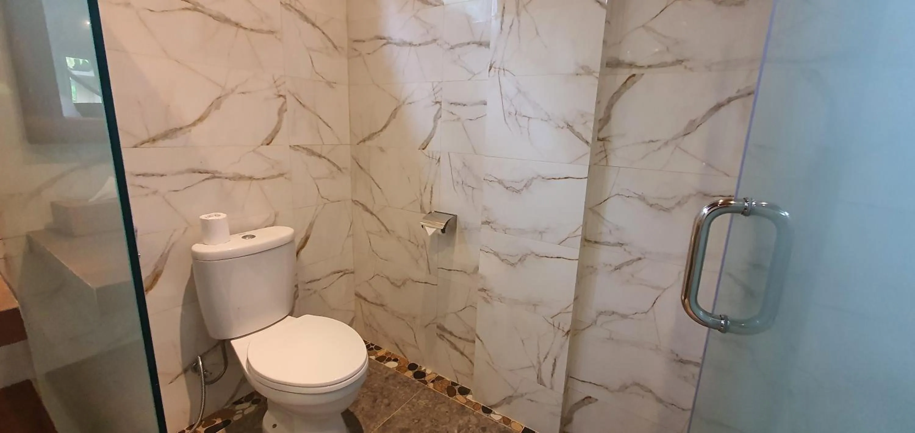 Toilet in Prayatna Villas