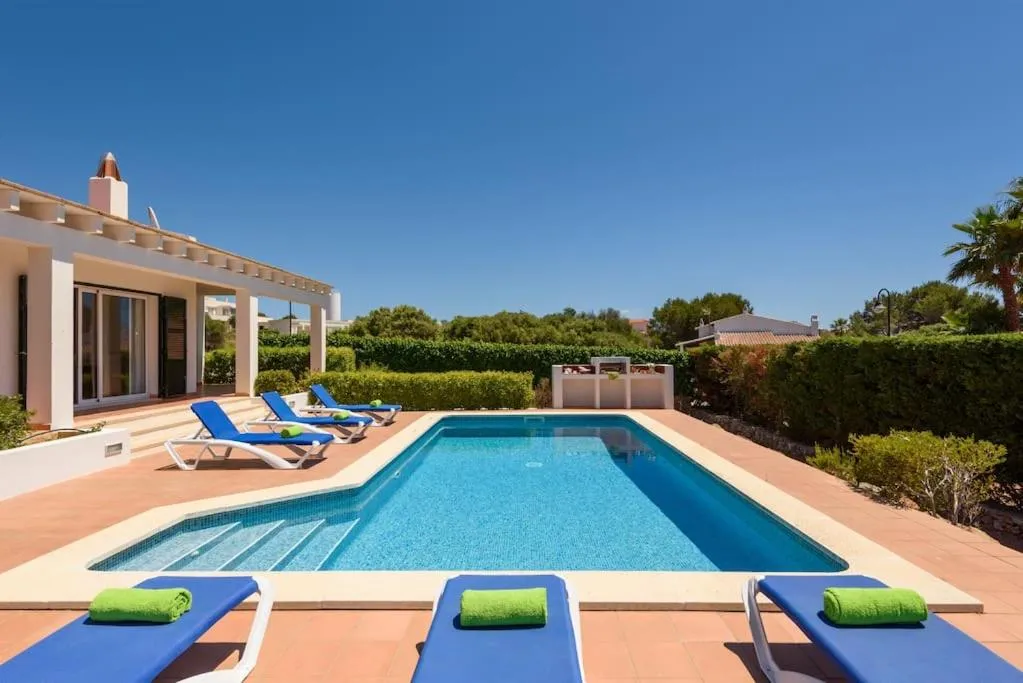 Swimming pool in Villa Rose