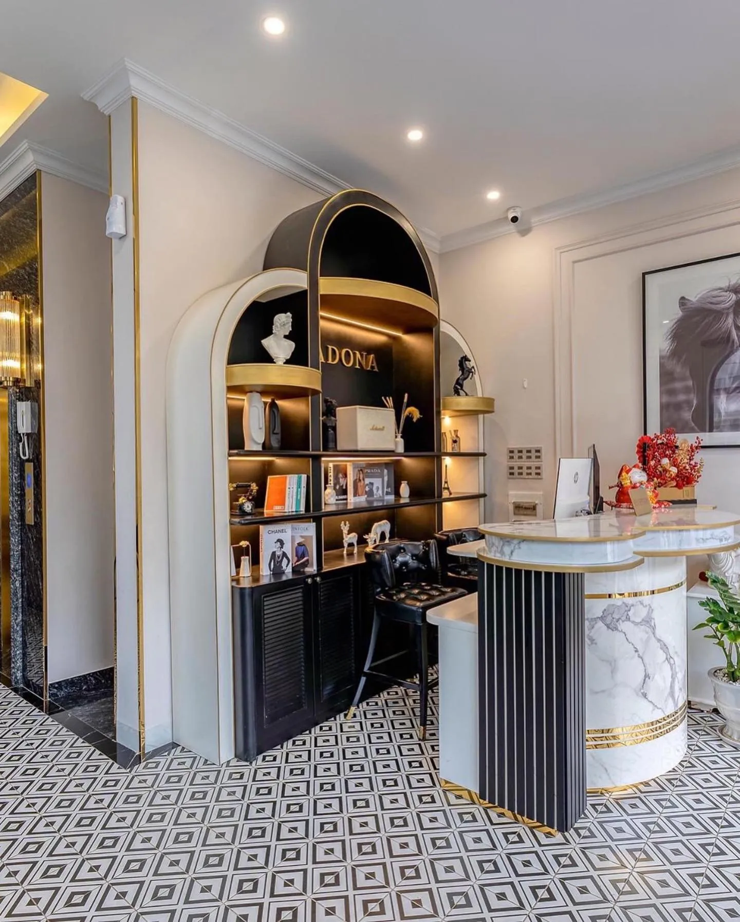 Lobby or reception in Padona Hotel