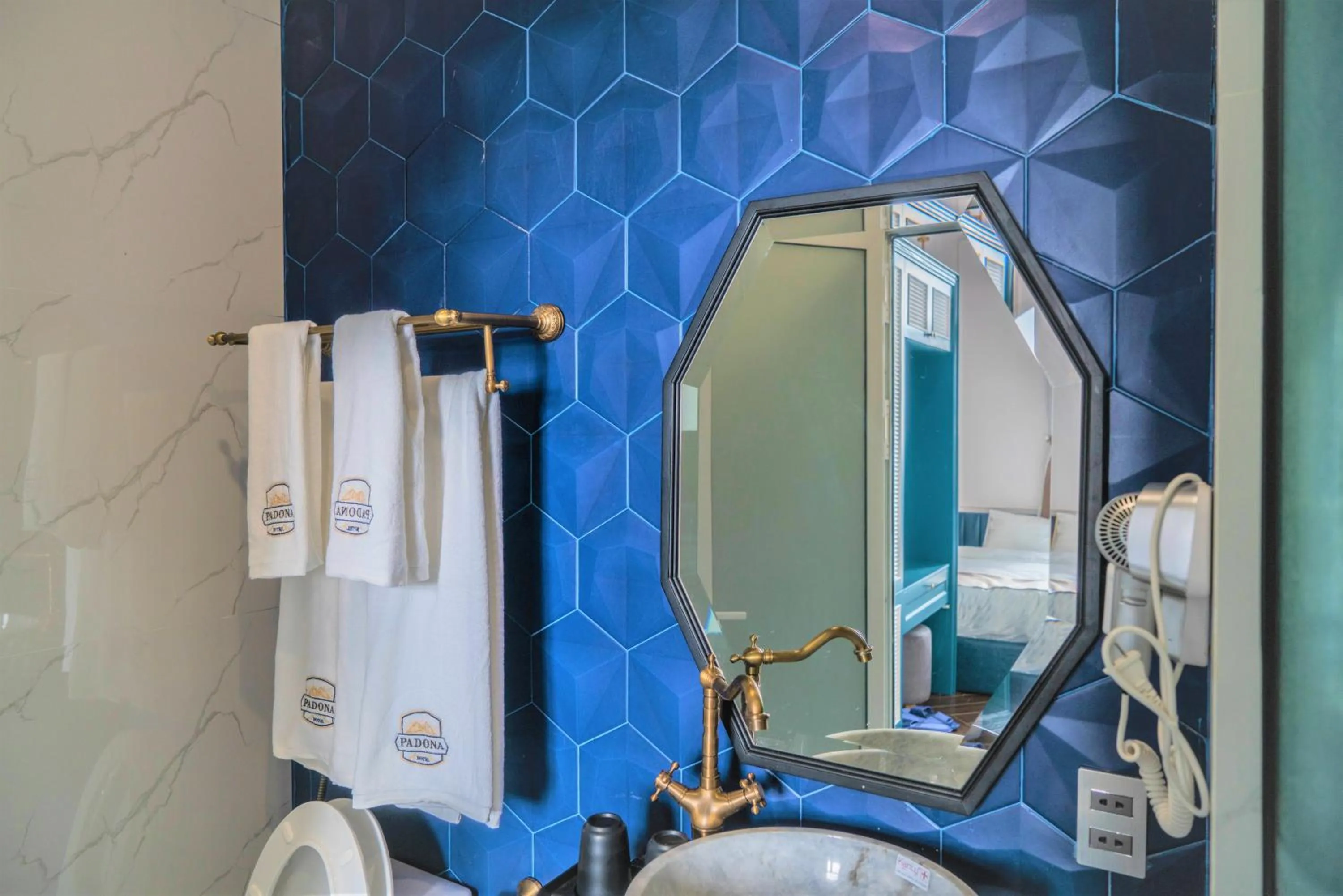 Bathroom in Padona Hotel