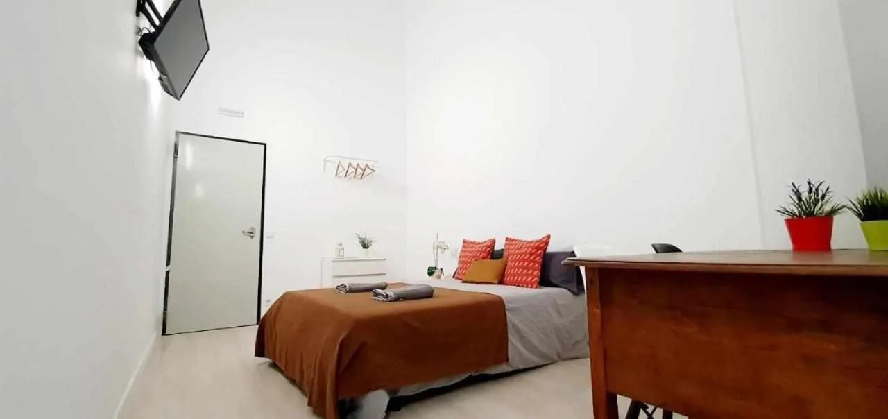 Bed in Hostal Urban Basic