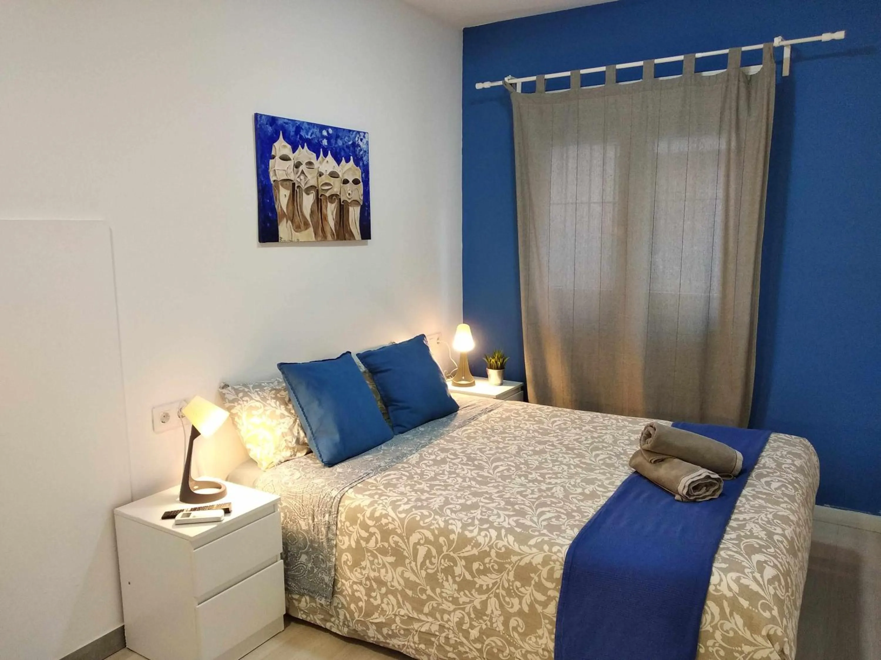 Bed in Hostal Urban Basic