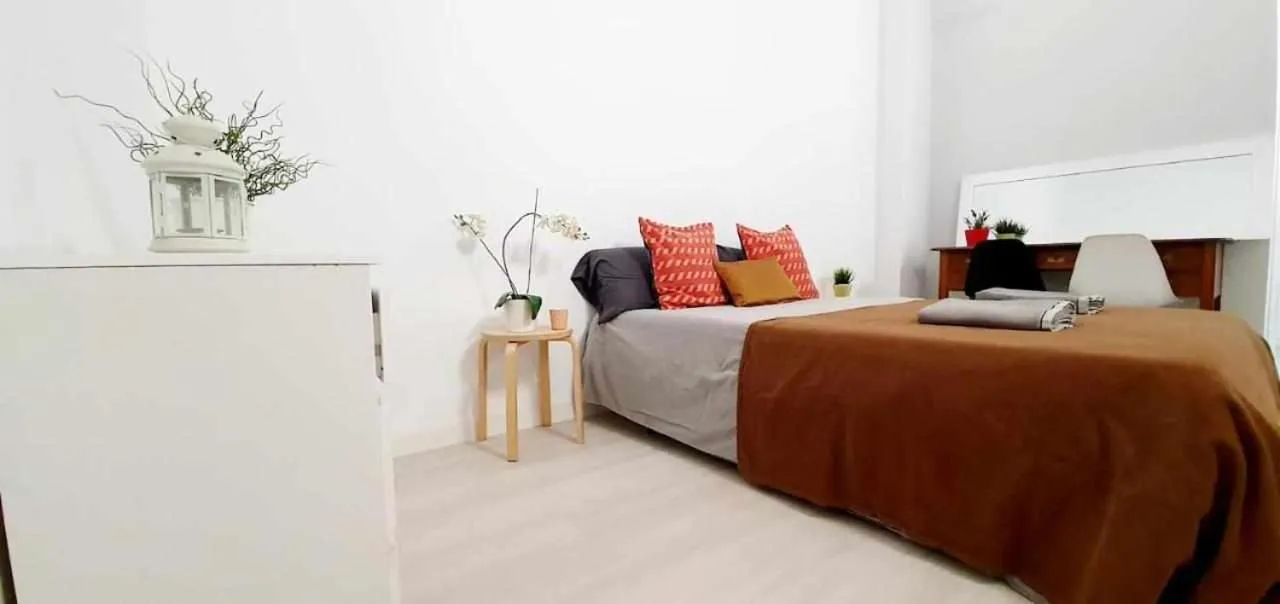 Bed in Hostal Urban Basic