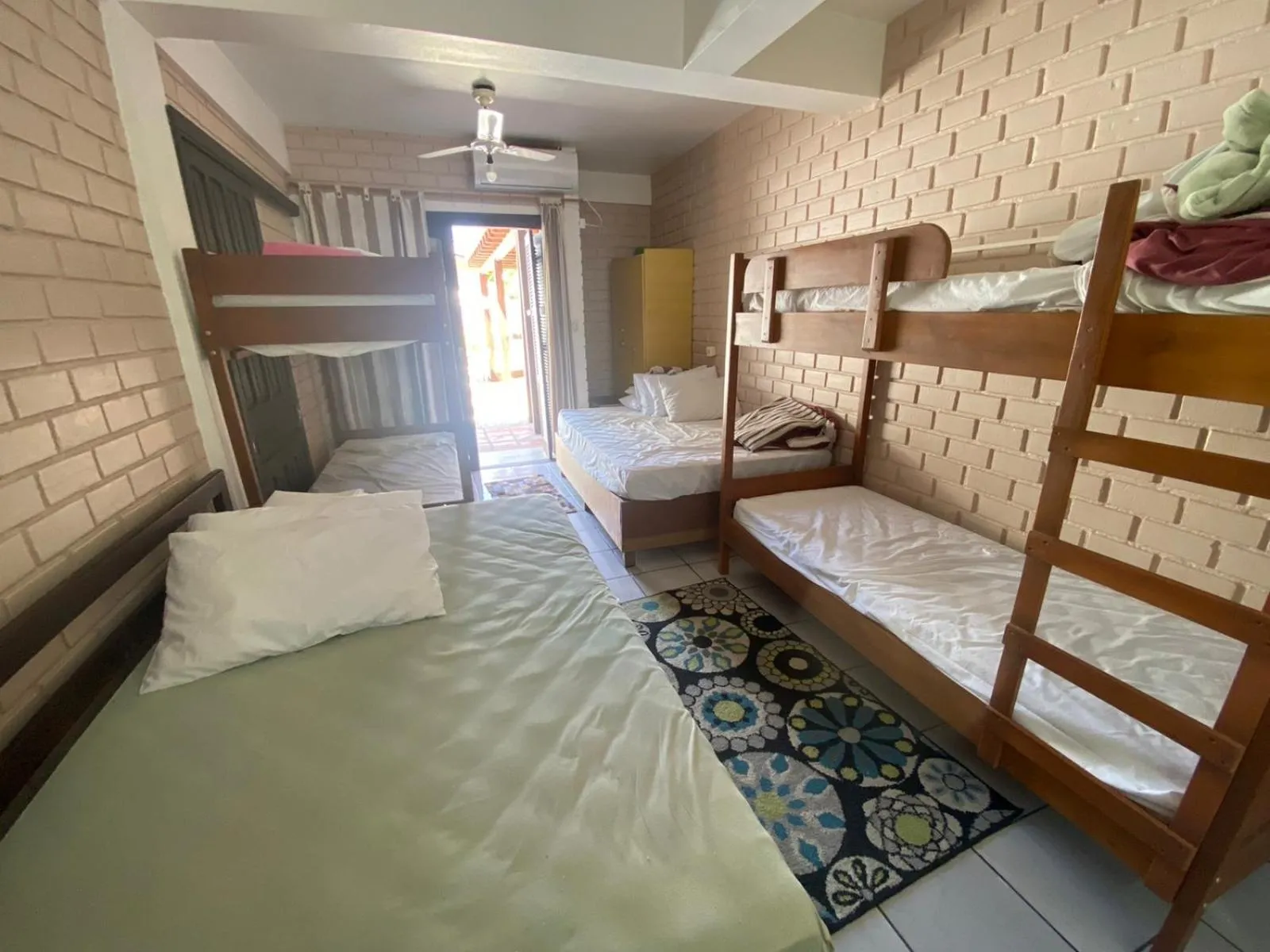 Hotel Nelly