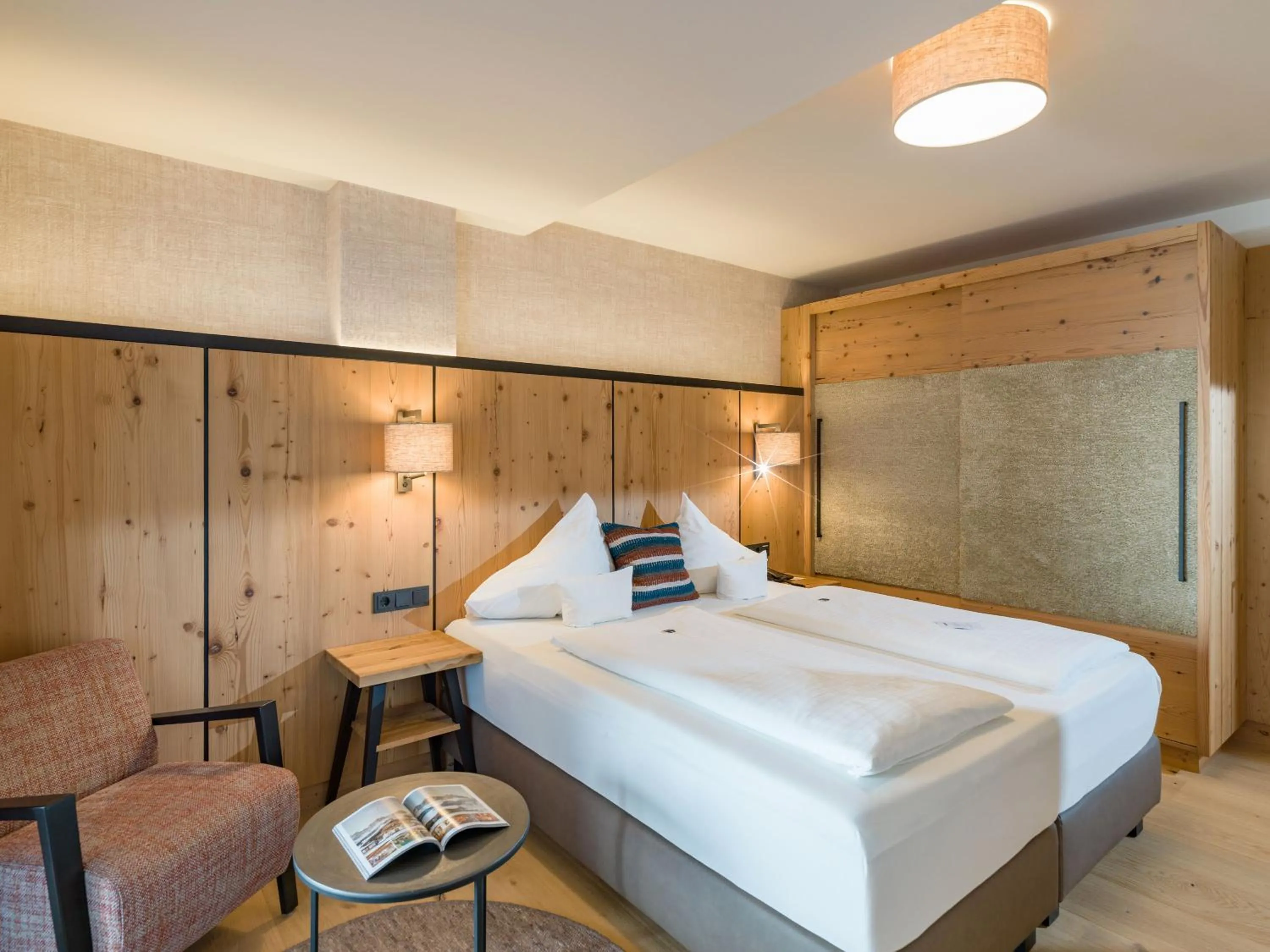 Bedroom, Bed in Hotel & Spa Sonne 4 Sterne Superior