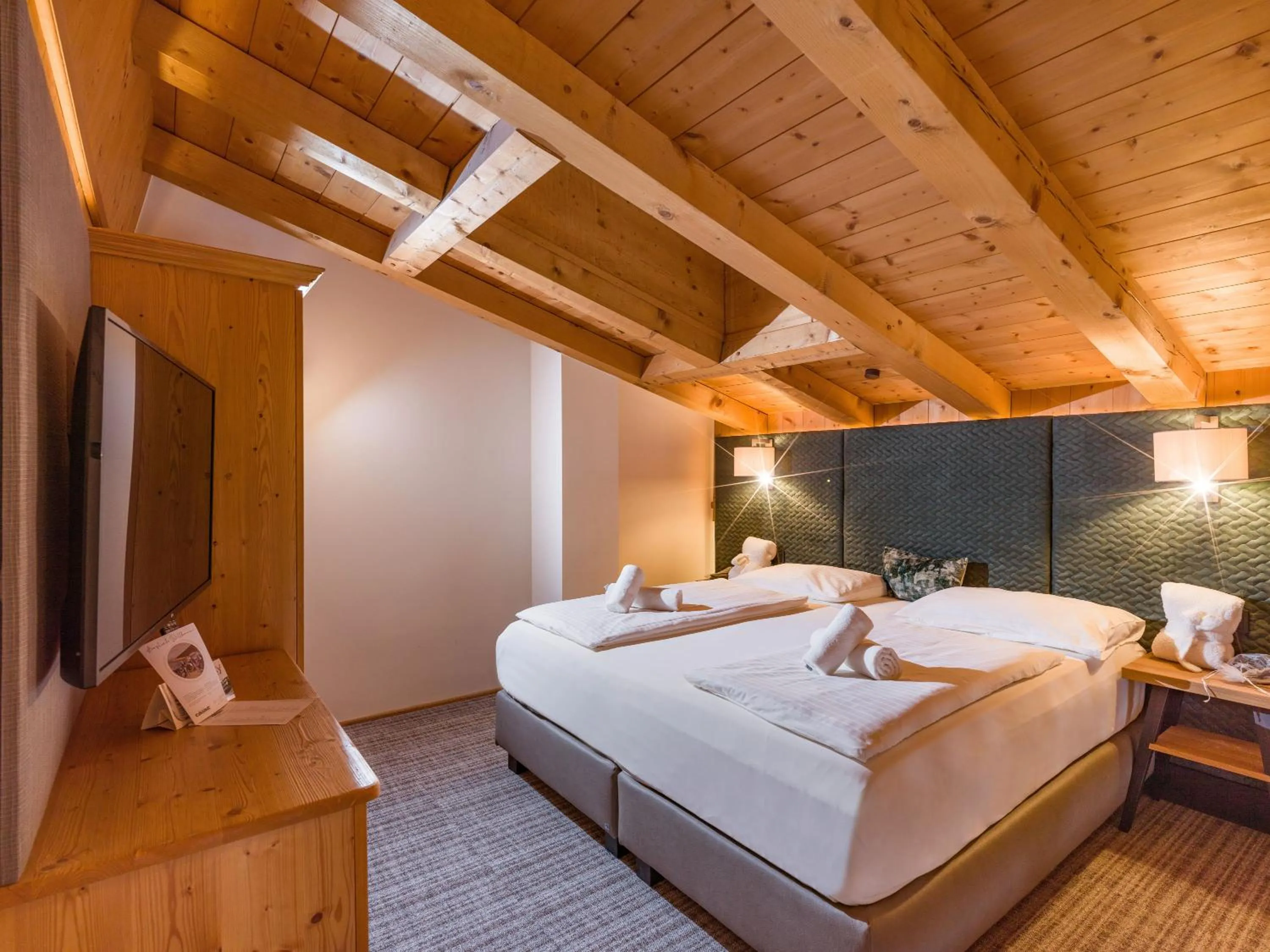 Bed in Hotel & Spa Sonne 4 Sterne Superior