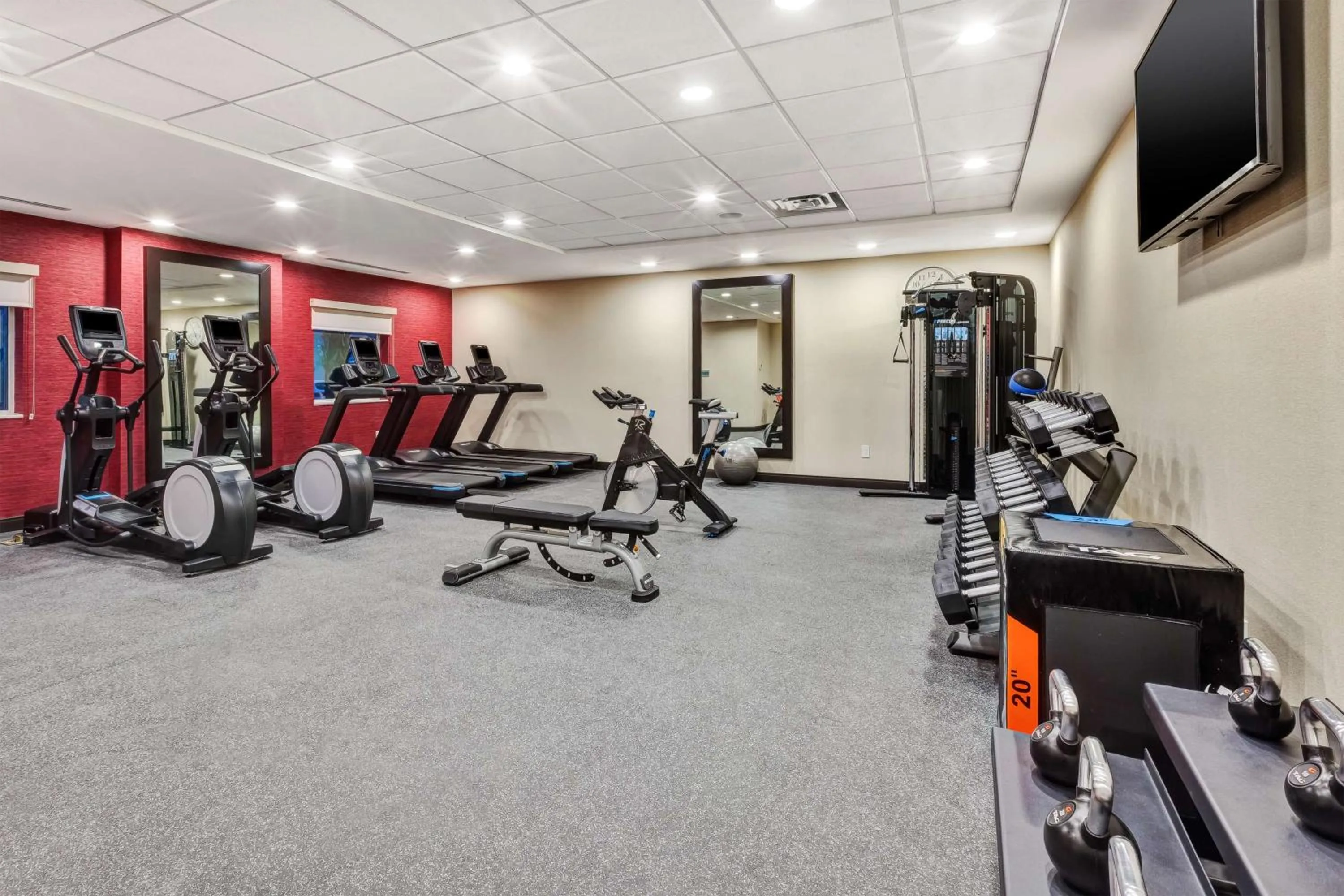 Fitness centre/facilities in Home2 Suites Wilmington