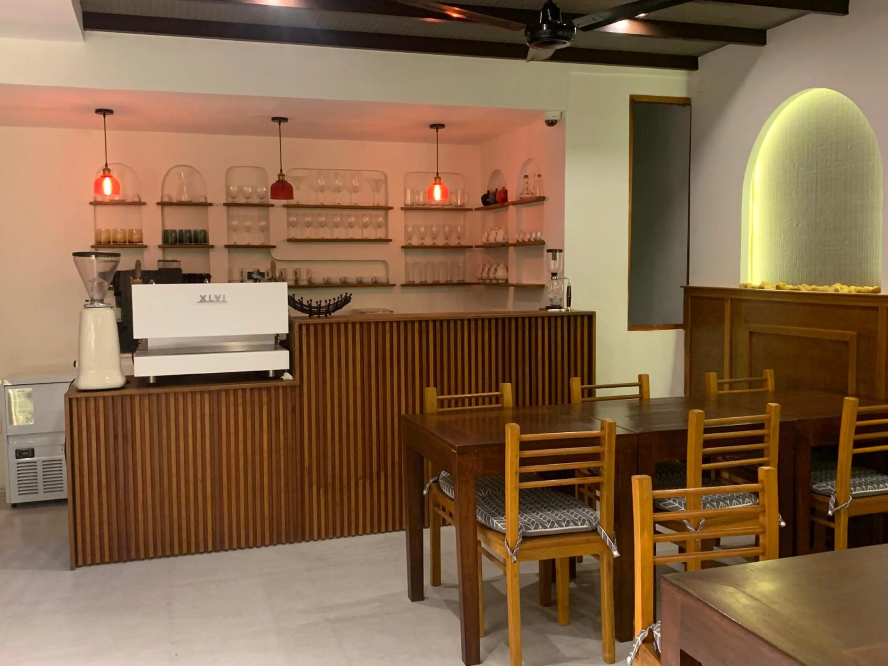 Restaurant/places to eat in Courtyard Maldives