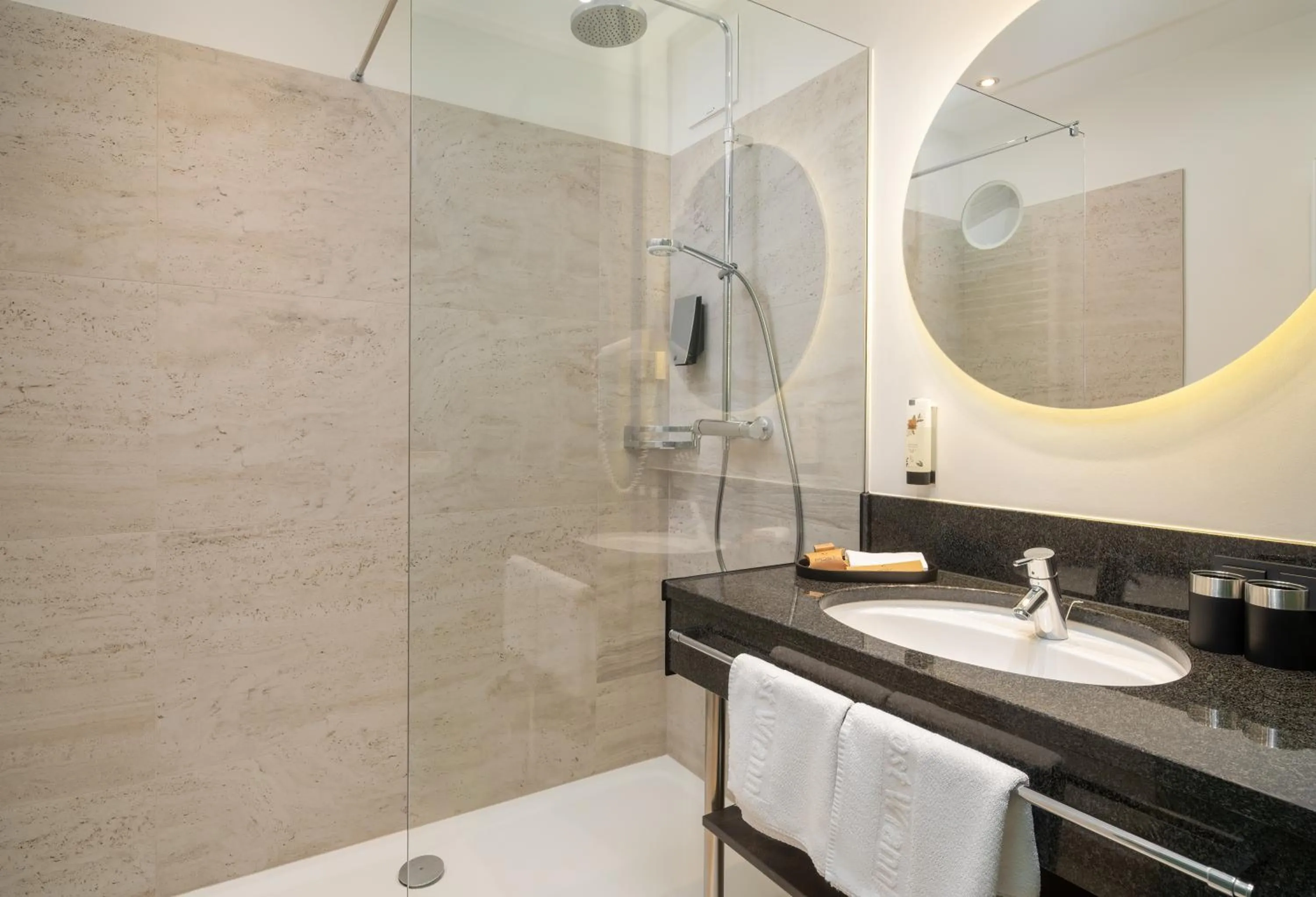 Bathroom in Hotel Post Wrann