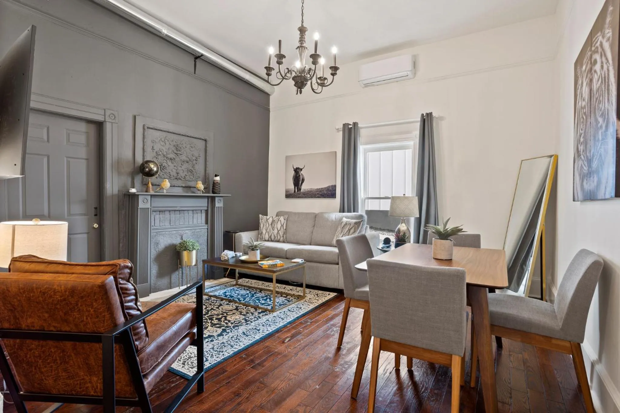 Living room in The Dobbs Atlanta Beltline - Luxury & Location, 1 Mile to Downtown Atlanta