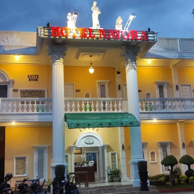 HOTEL NAYORA PRABUMULIH