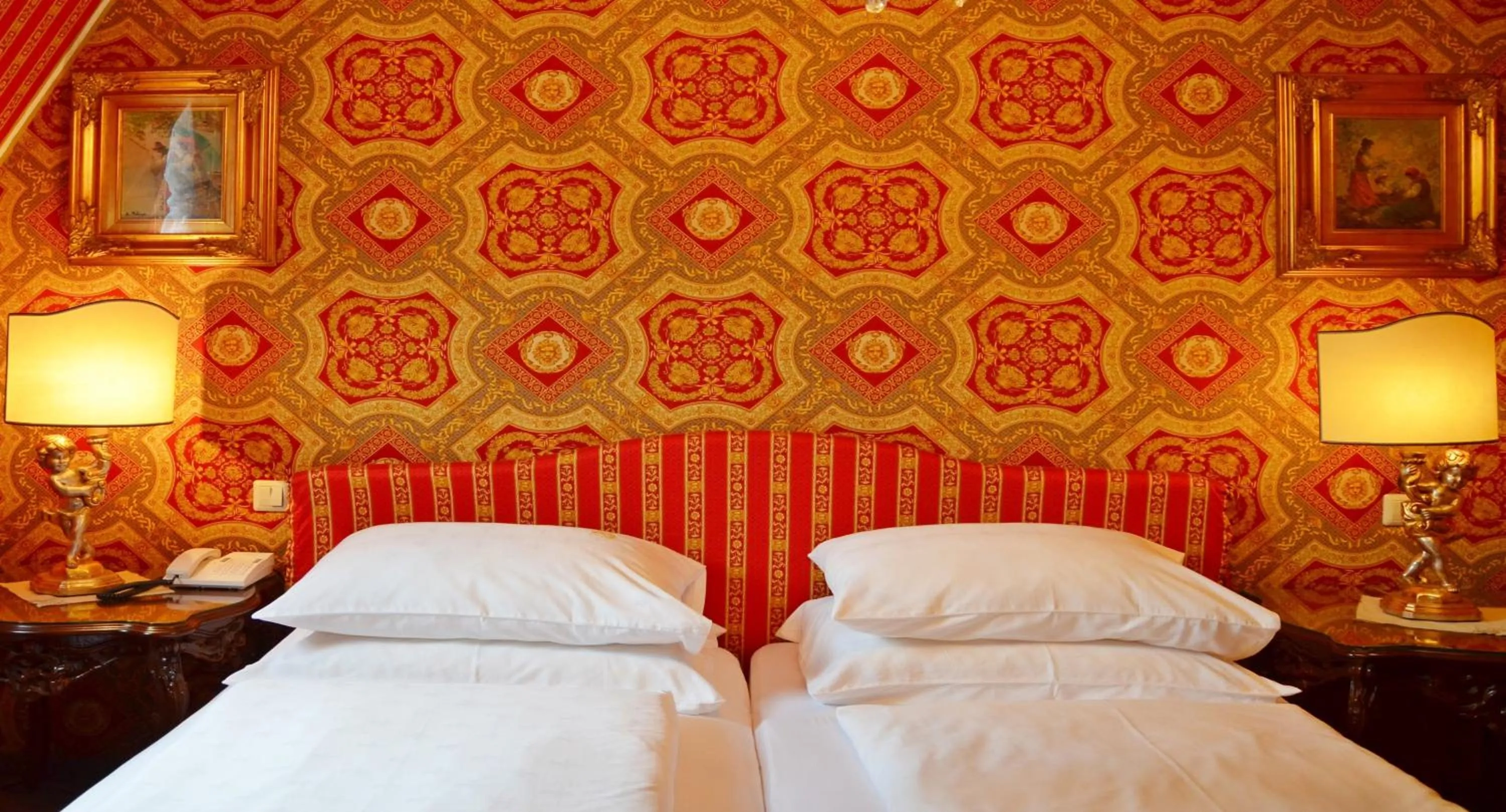 Decorative detail, Bed in Seehotel Porcia