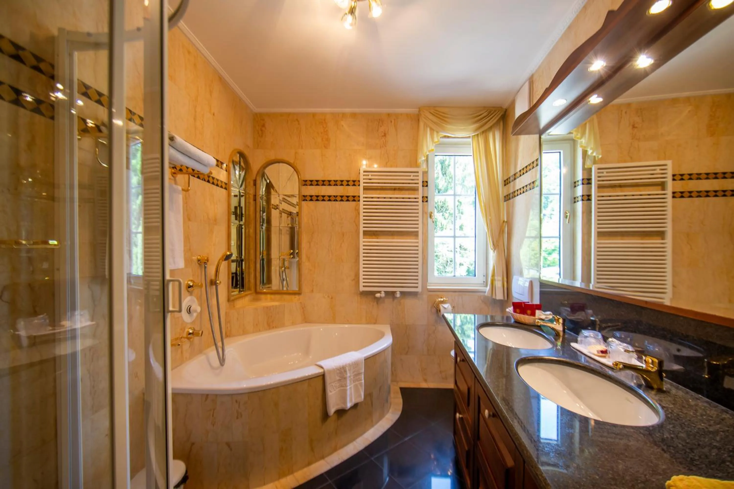 Bathroom in Seehotel Porcia