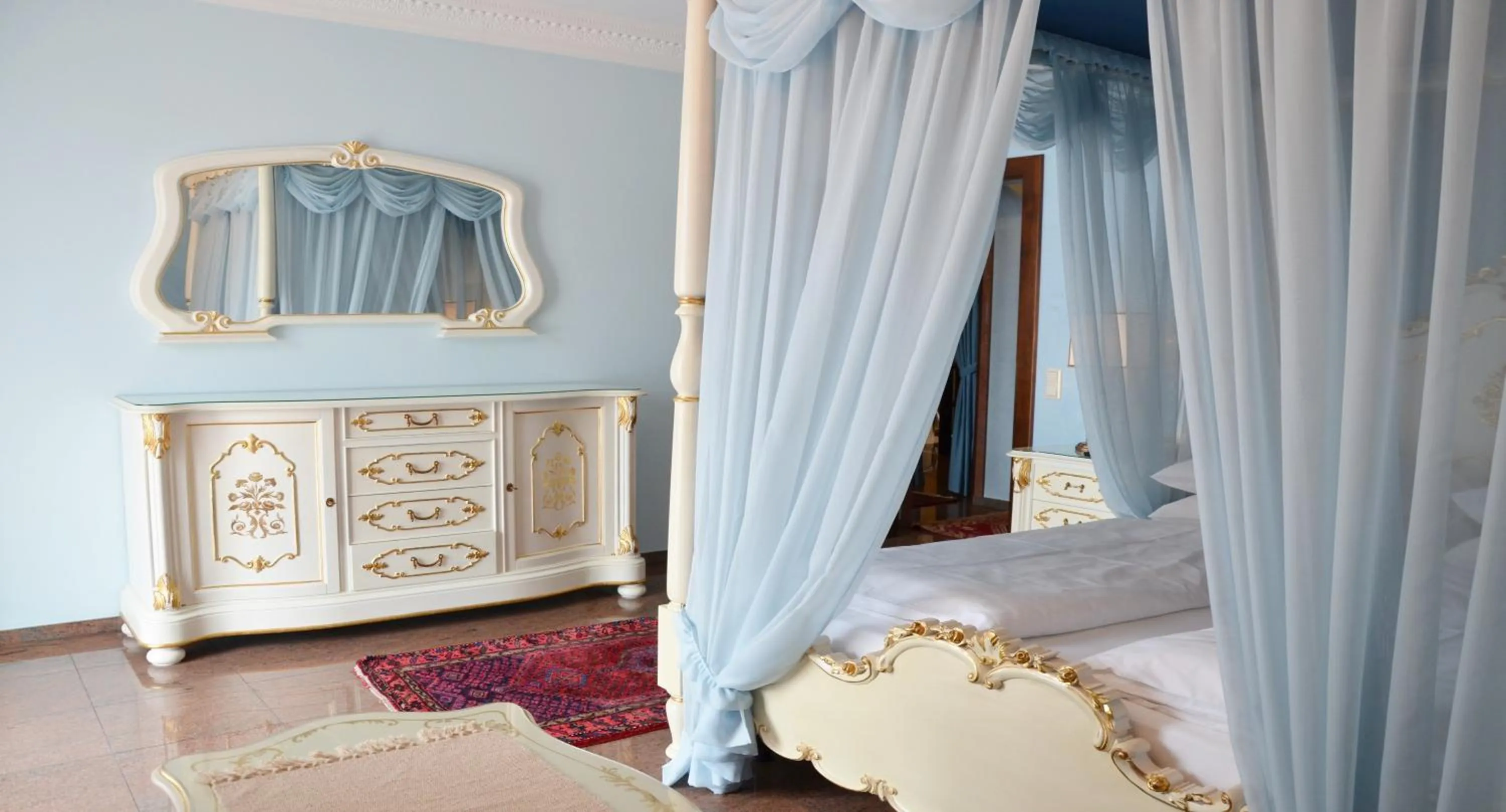 Photo of the whole room, Bed in Seehotel Porcia