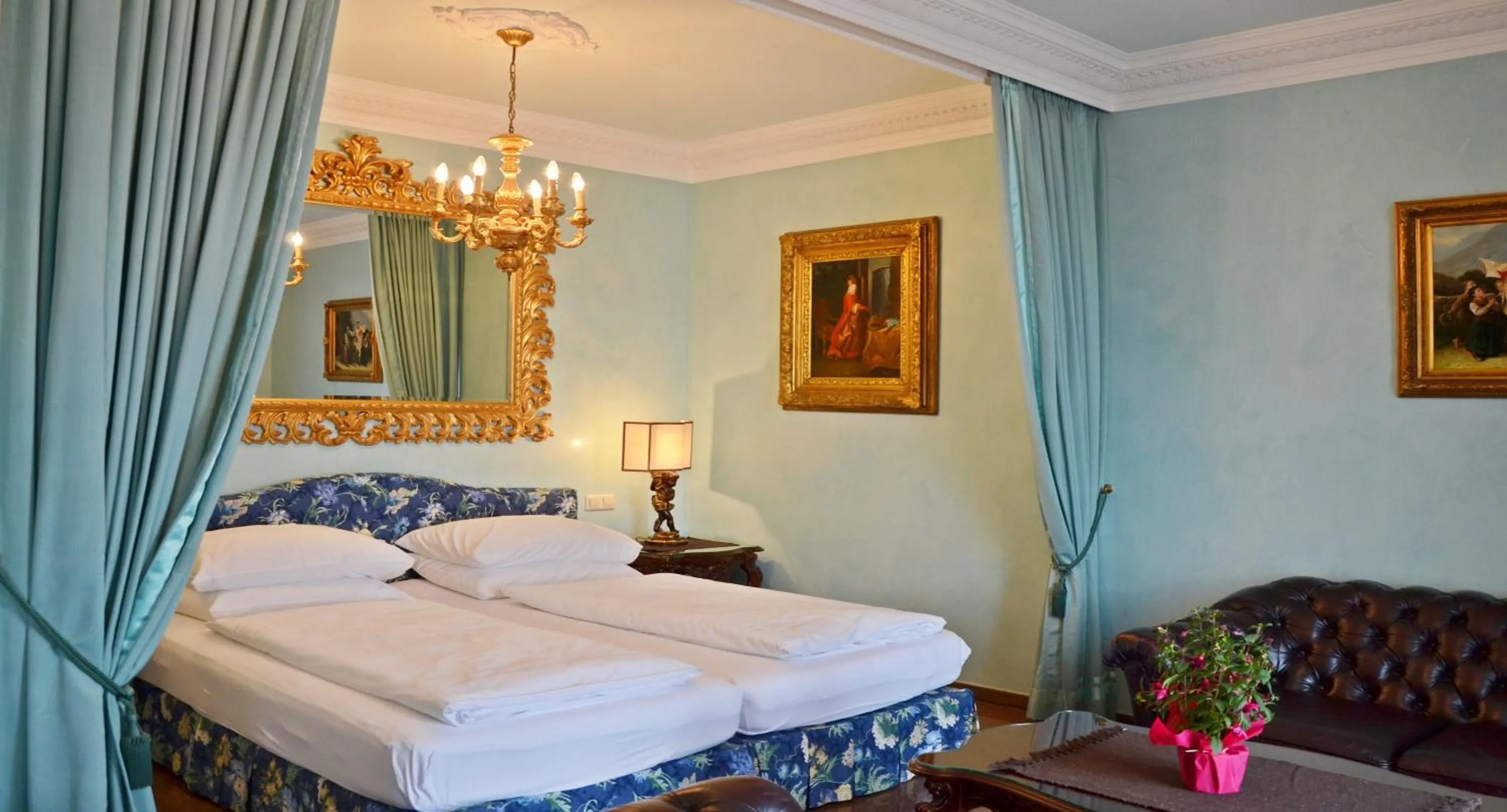 Photo of the whole room, Bed in Seehotel Porcia