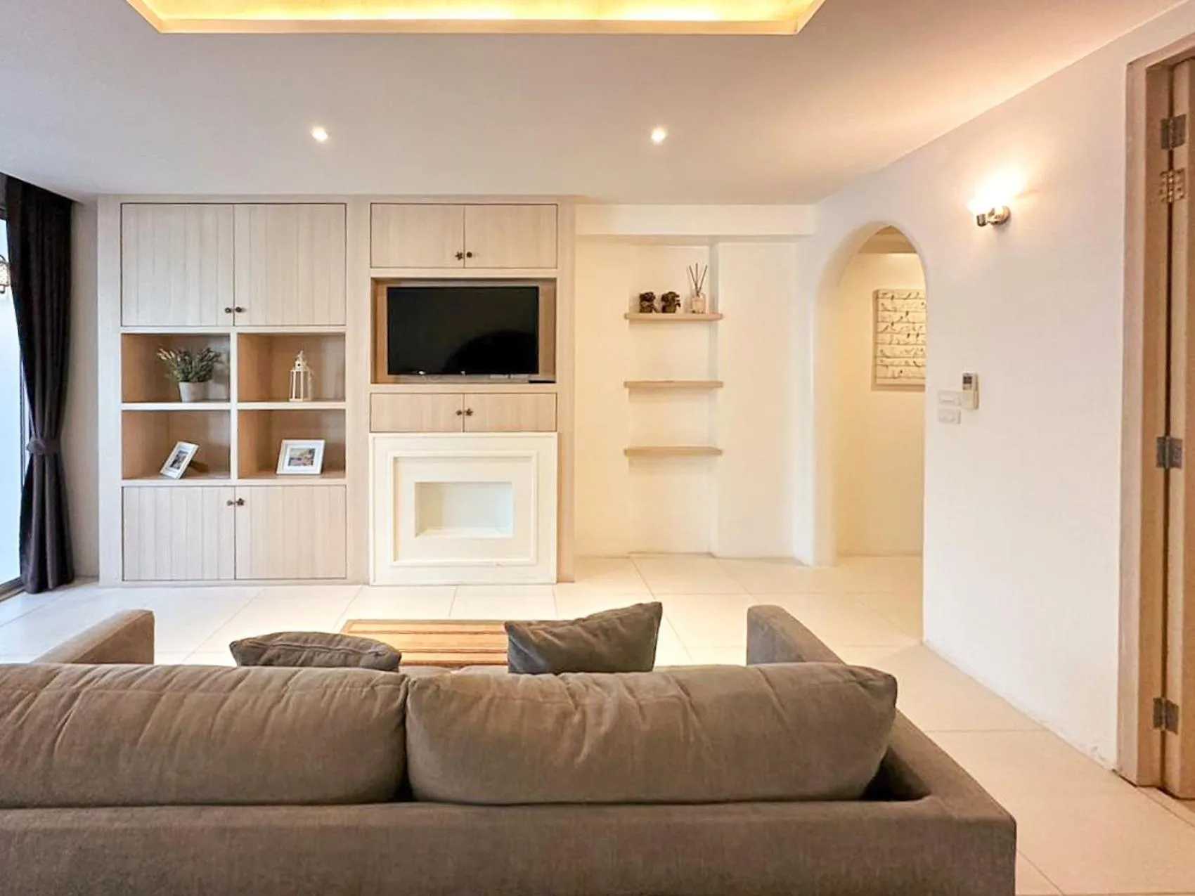 TV and multimedia in Costa Beach Residence & Jacuzzi