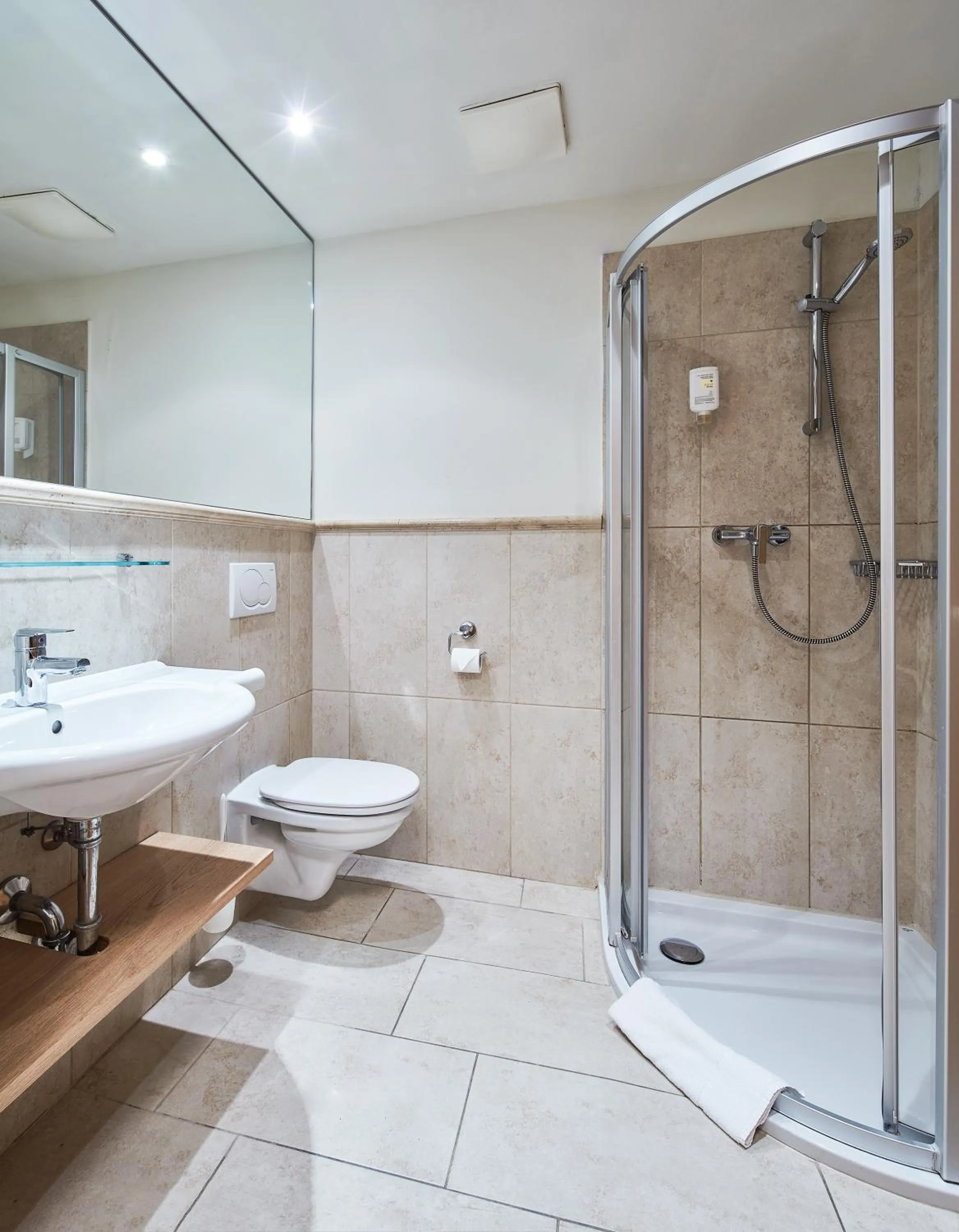 Photo of the whole room in Hotel Gerl