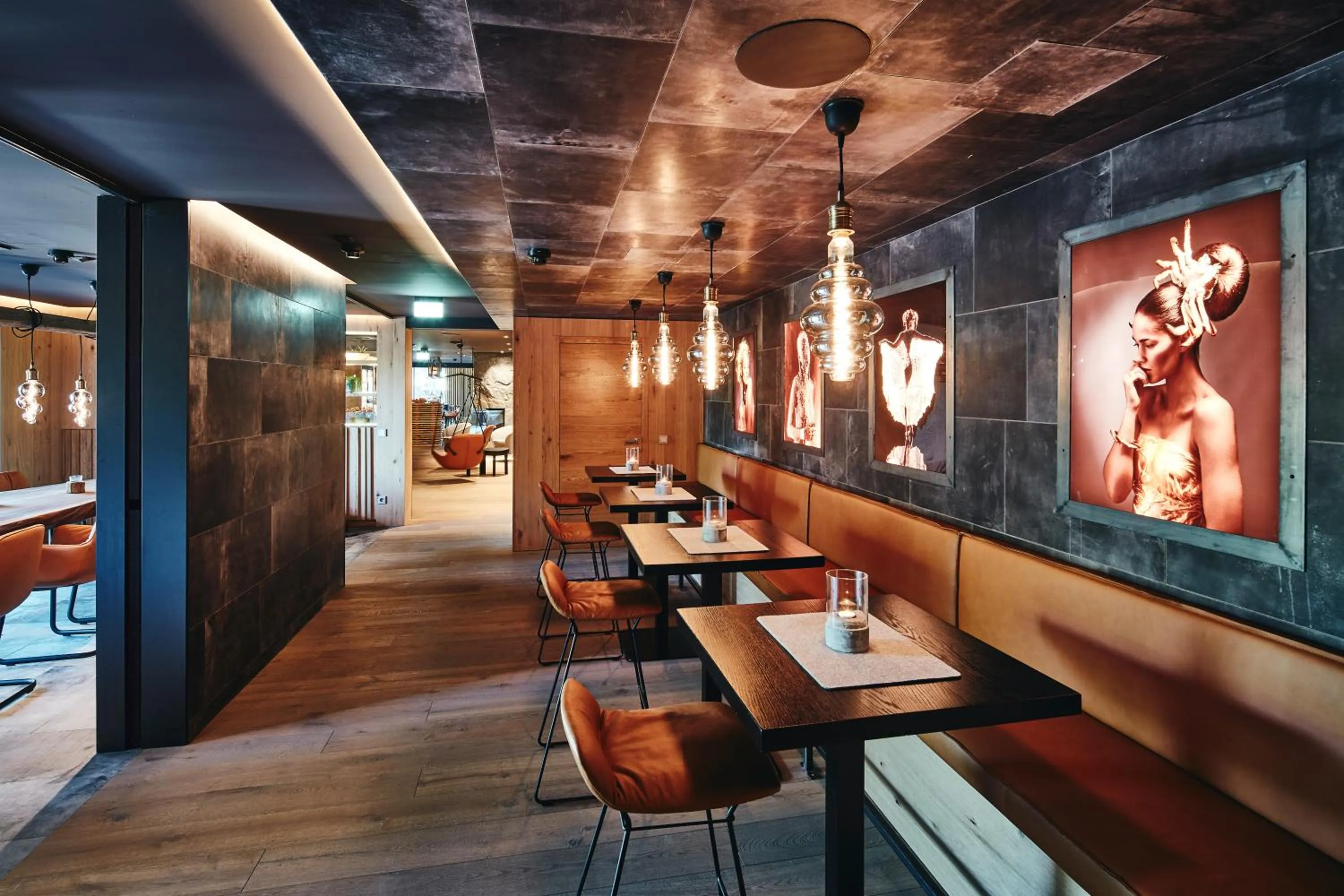 Restaurant/places to eat in Hotel Gerl