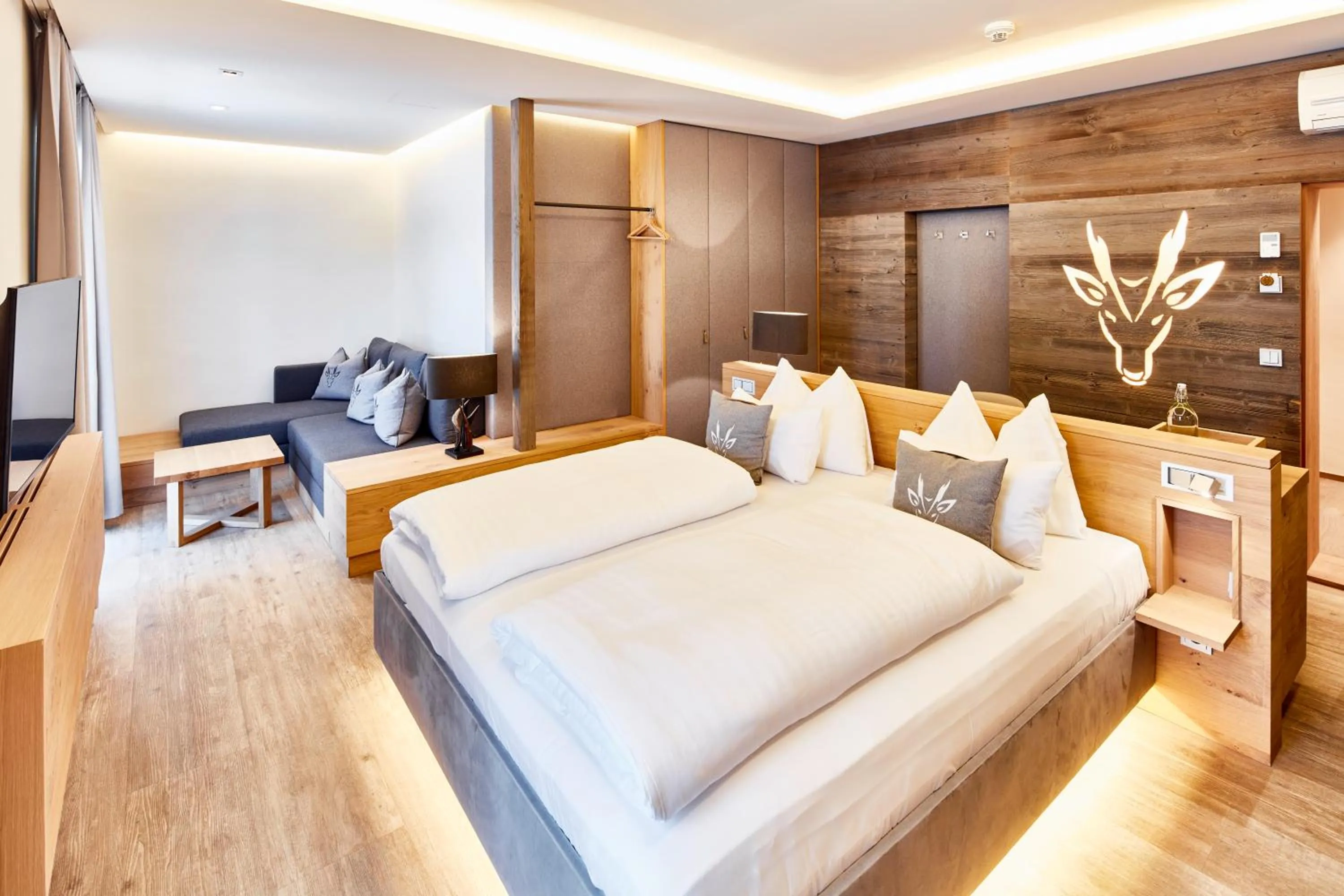 Photo of the whole room, Bed in Hotel Gerl