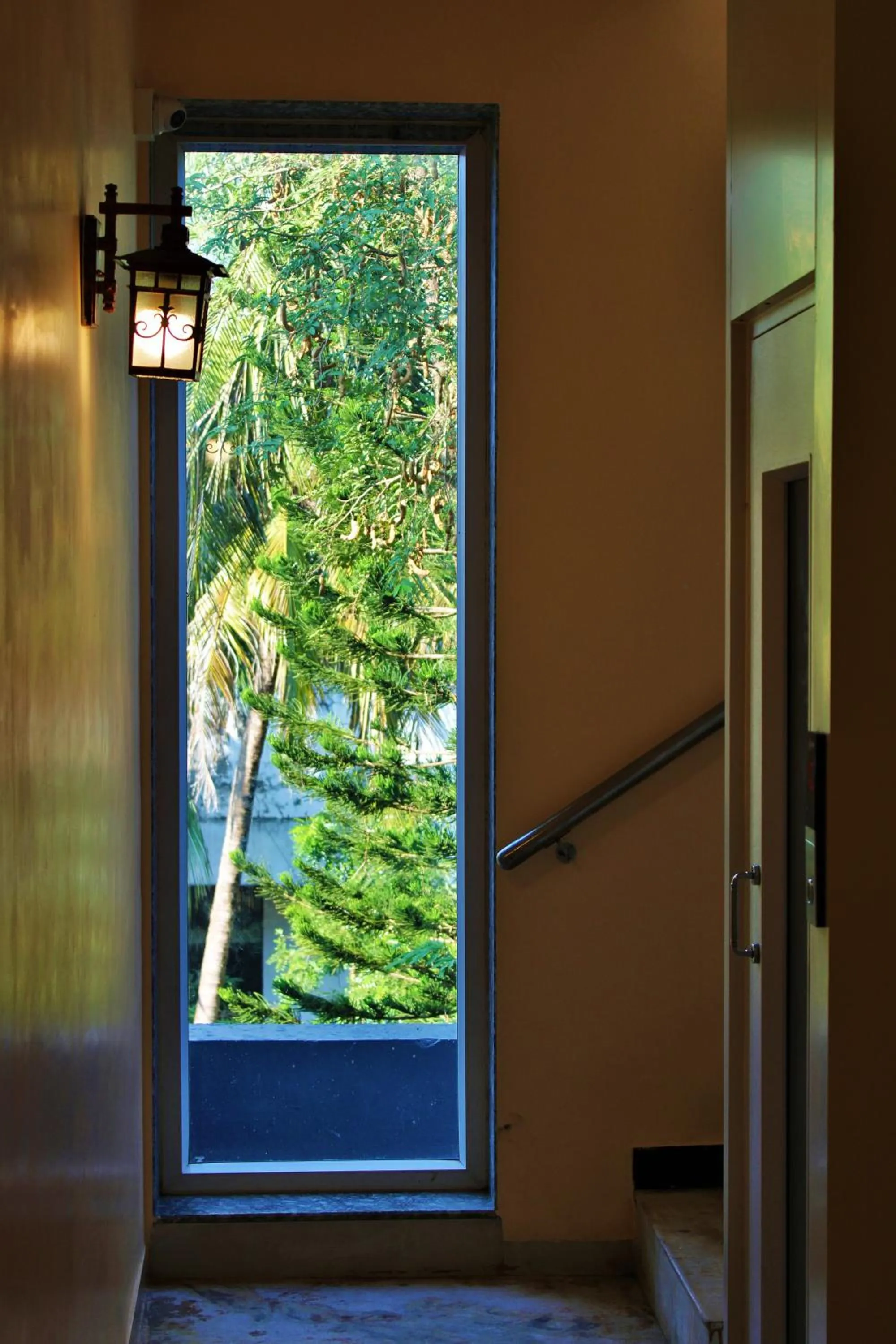 elevator in Wotel Calangute Goa