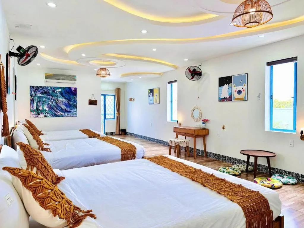 Bed in Lazy Bear Villa By The Little Hoi An