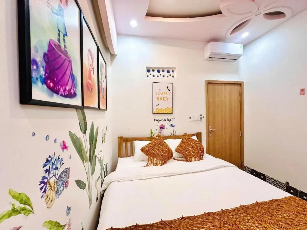 Bed in Lazy Bear Villa By The Little Hoi An