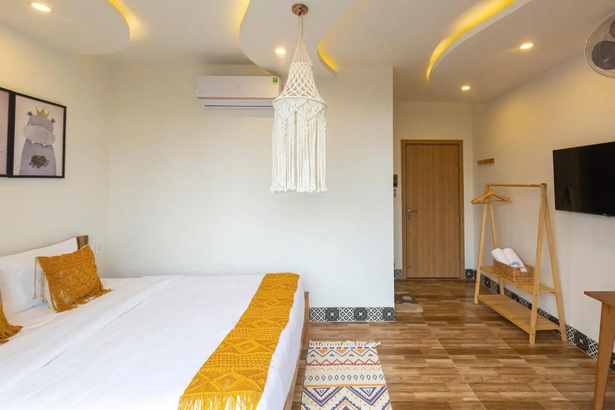 Bed in Lazy Bear Villa By The Little Hoi An Bed in Lazy Bear Villa By The Little Hoi An