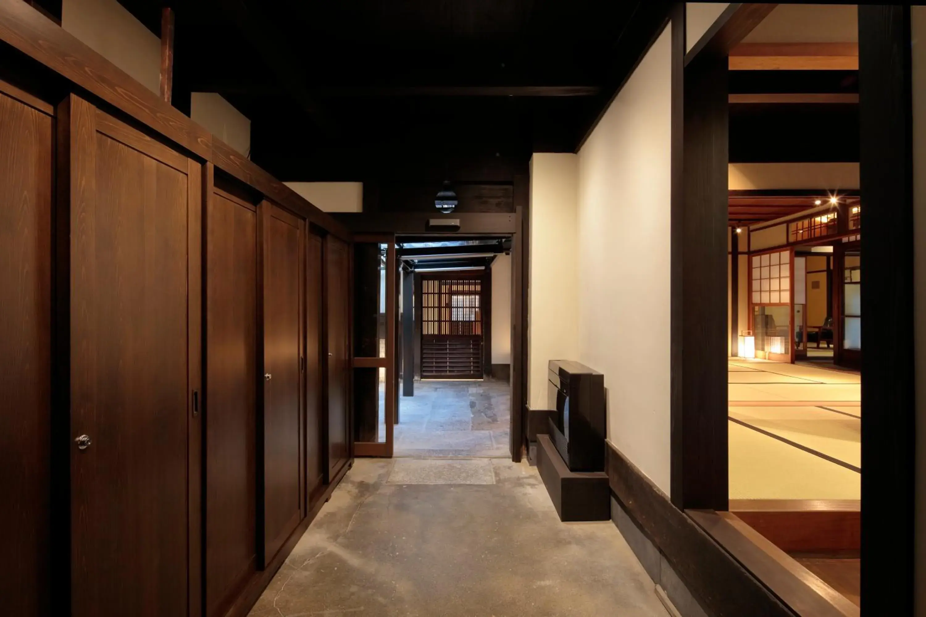 Lobby or reception in Candeo Hotels Kyoto Karasuma Rokkaku Lobby or reception in Candeo Hotels Kyoto Karasuma Rokkaku