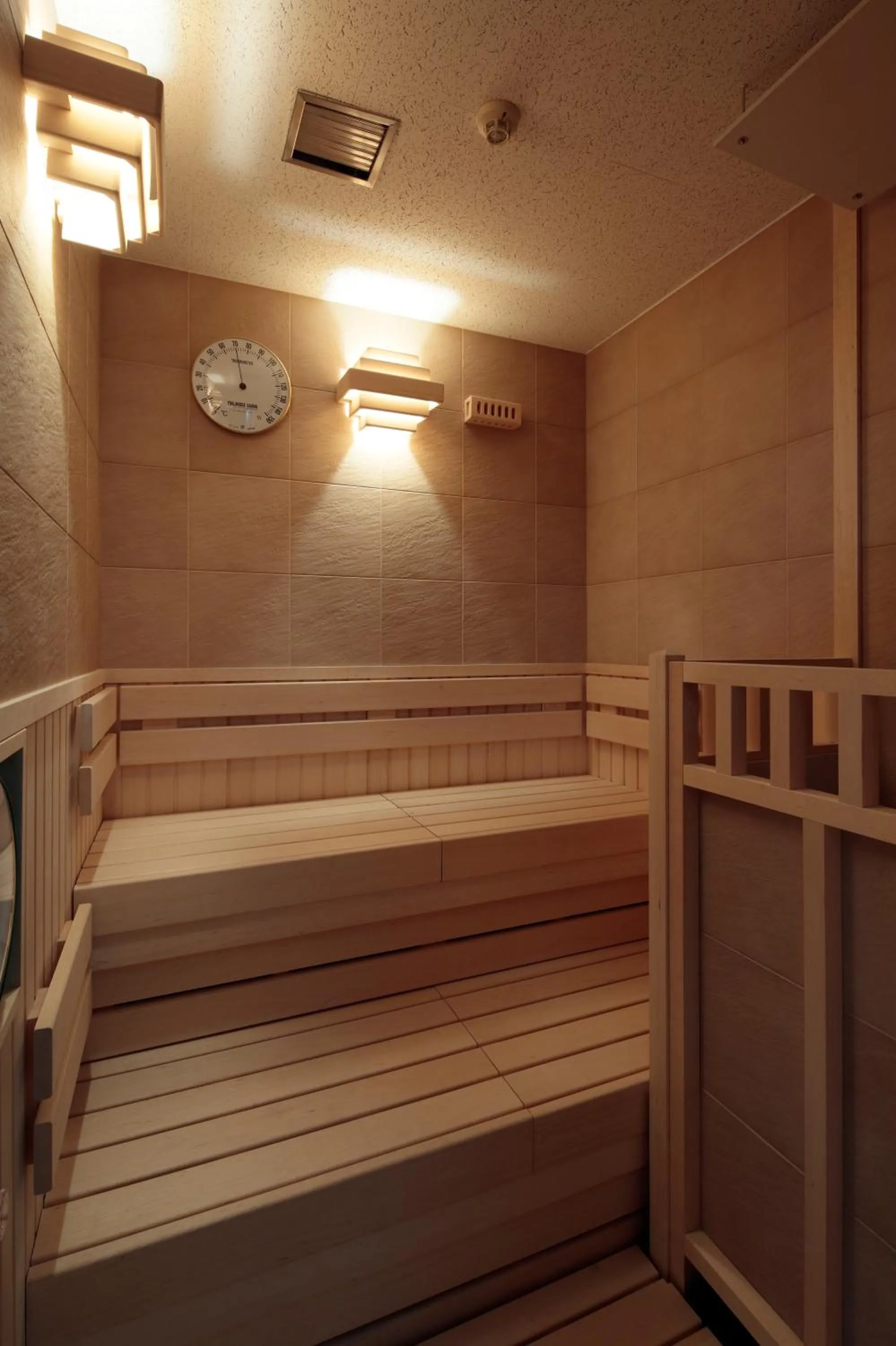 Sauna in Candeo Hotels Kyoto Karasuma Rokkaku