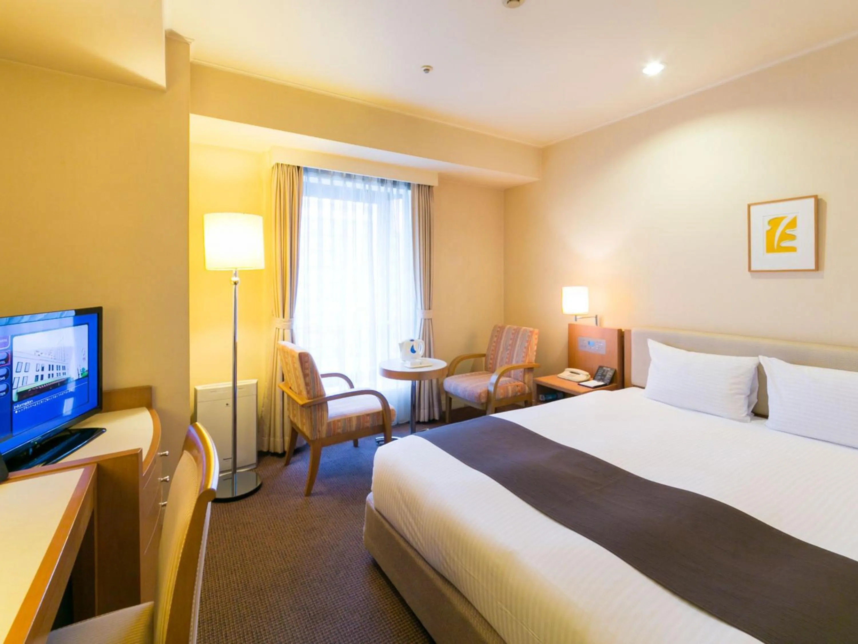 Bed in Rembrandt Hotel Atsugi