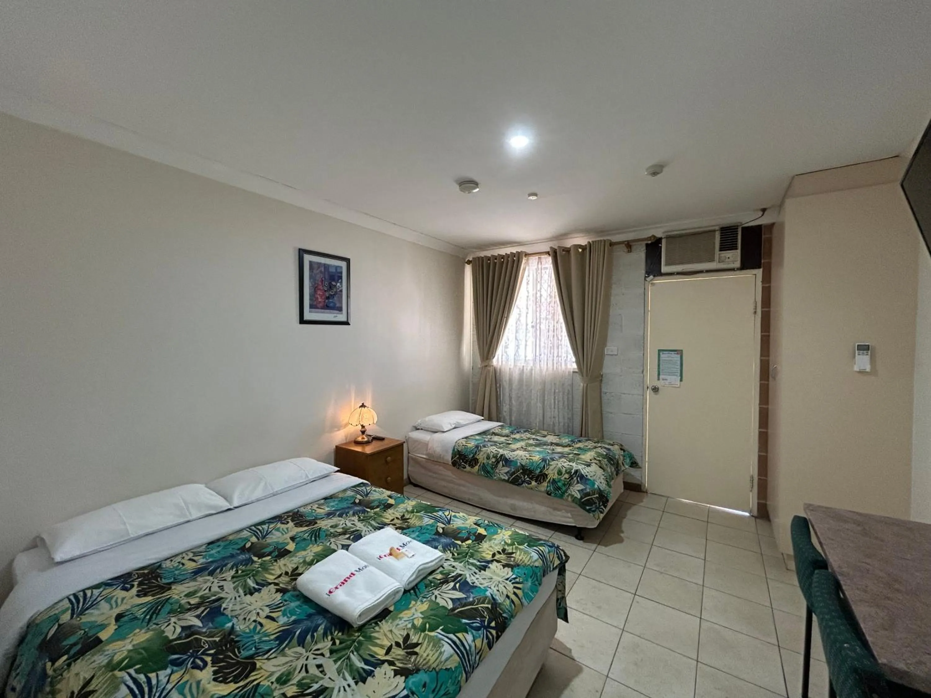 iGrand Motel