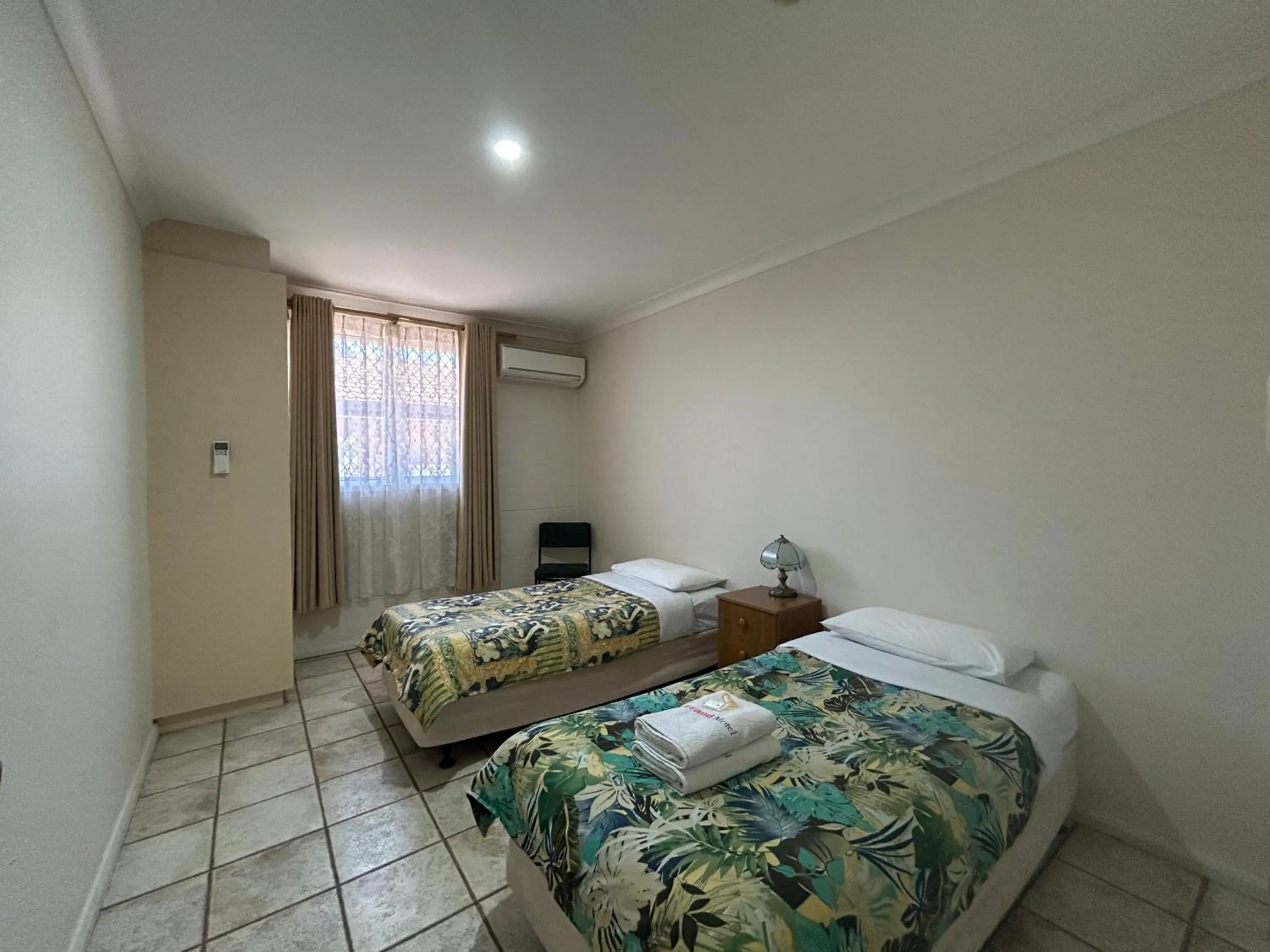 iGrand Motel