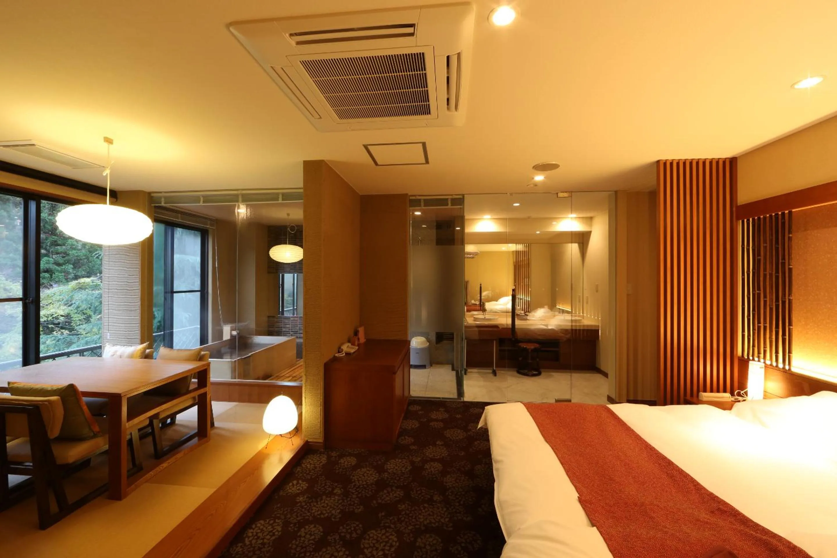 Hot Spring Bath, Bed in Hakone Nanase formerly known as Manatei Hakone