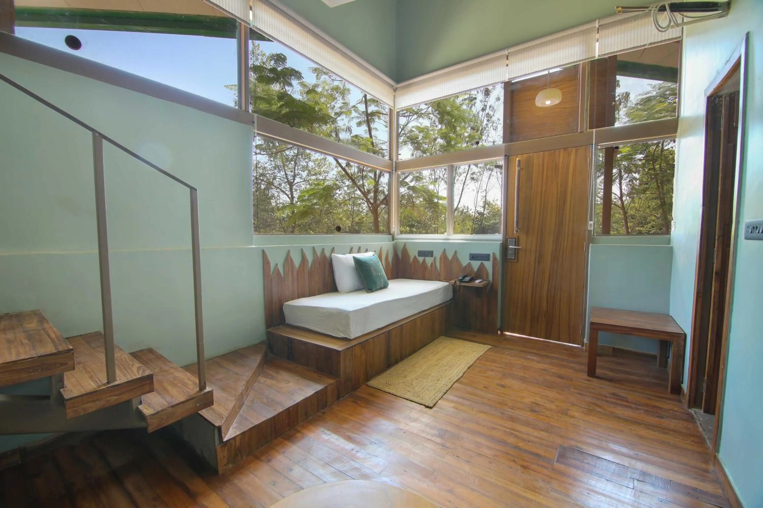 Bed in Tadoba Jungle Camp