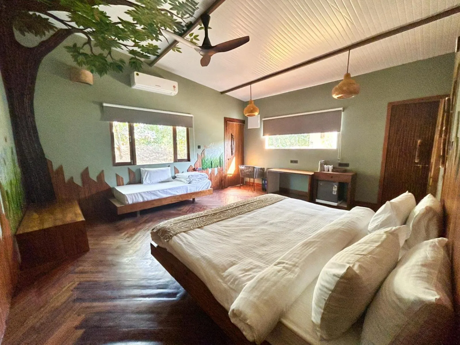 Bedroom, Bed in Tadoba Jungle Camp