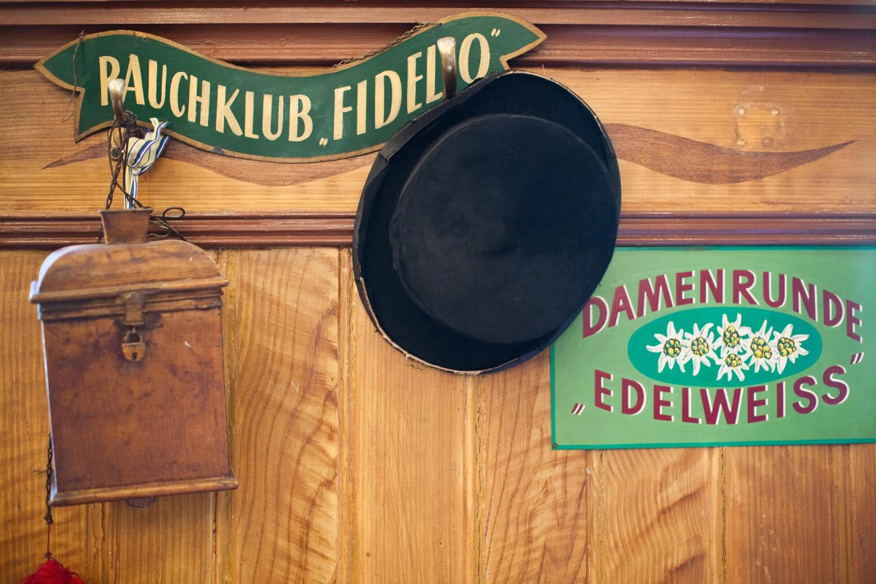 Decorative detail in Hotel Schwalbe