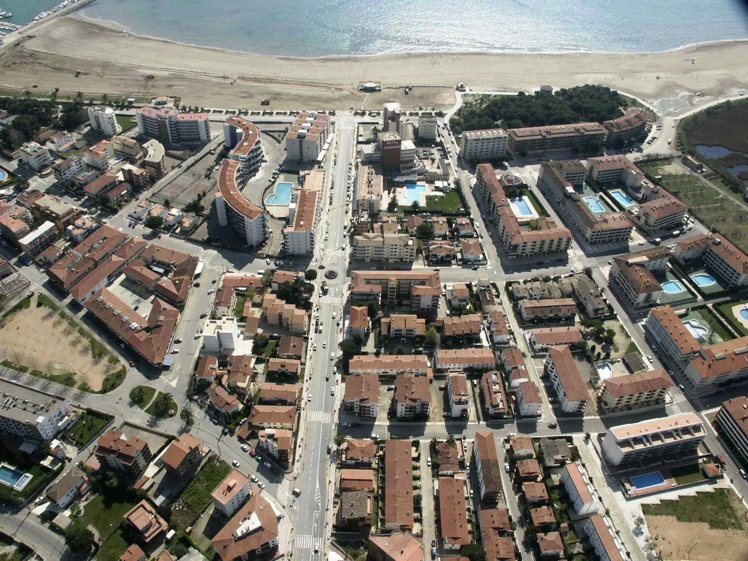 Off site in Rocamaura IV 1-8